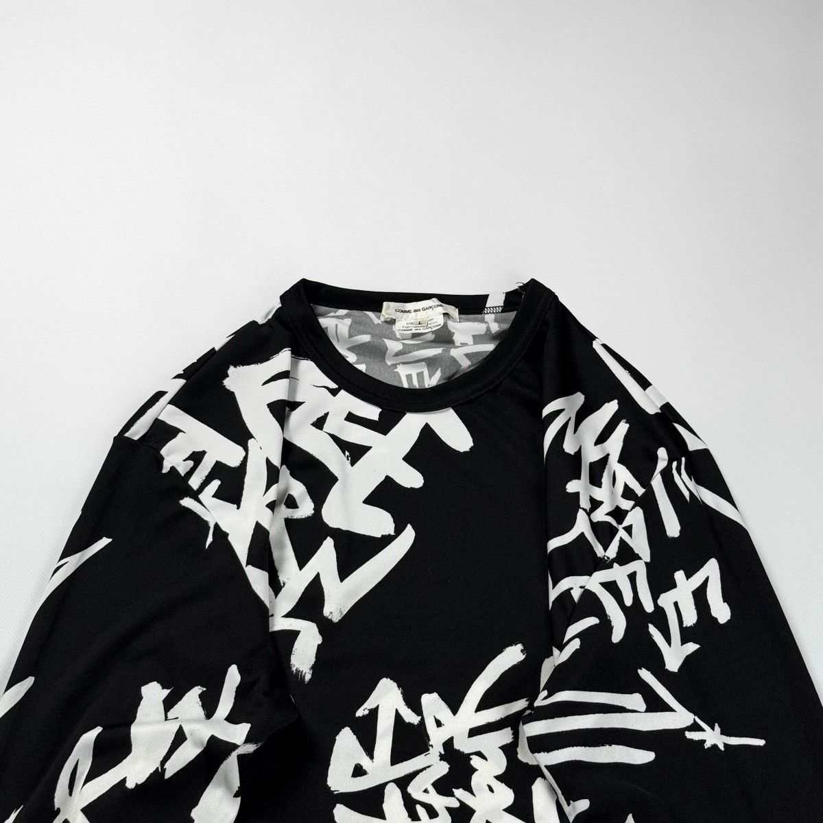 Comme des Garcons Comme des Garçons Graffiti Text Longsleeve Size L / US 10 / IT 46 - 2 Thumbnail