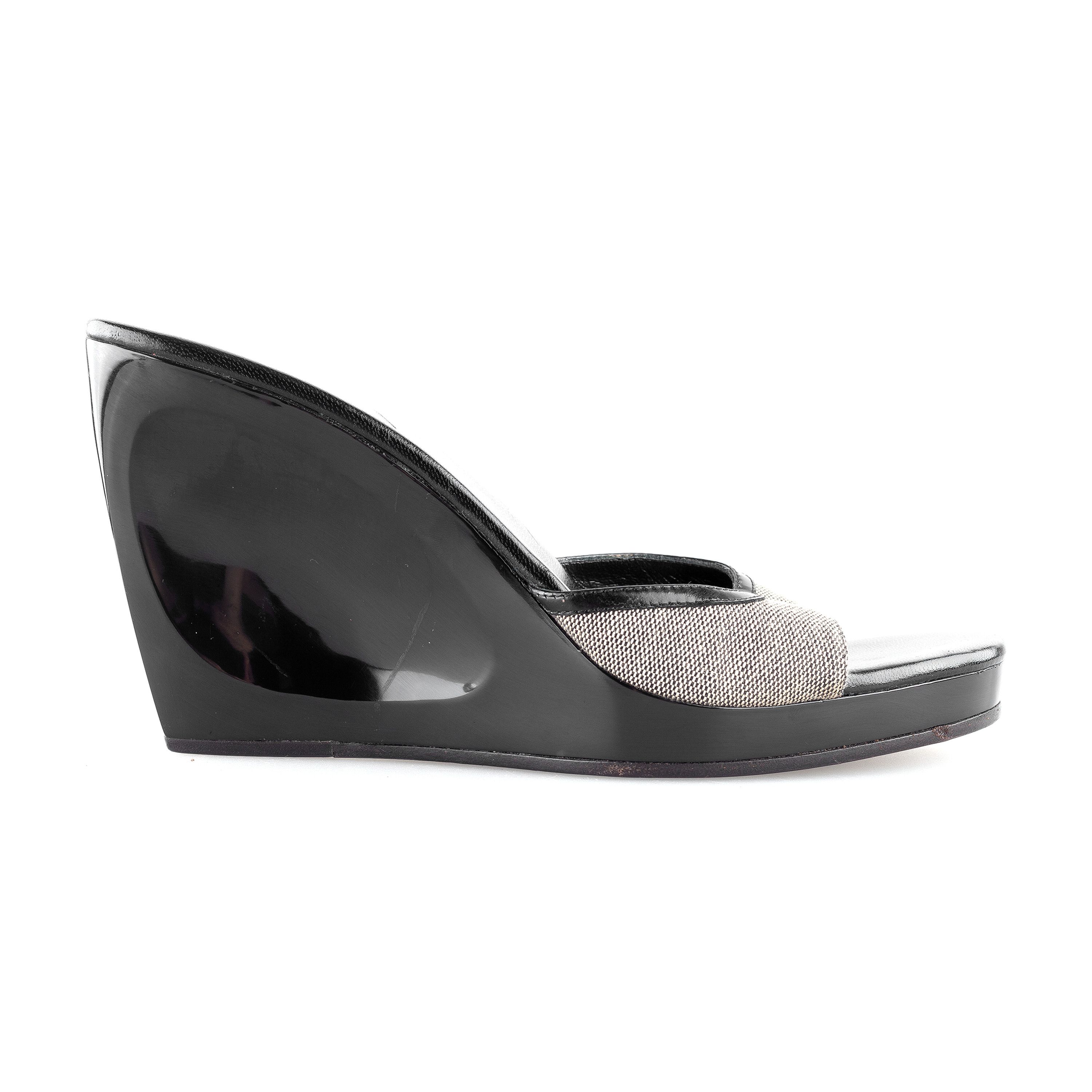 Gucci Gucci Platform Open Toe Sandals (EU 39) Size US 8 / IT 38 - 2 Thumbnail