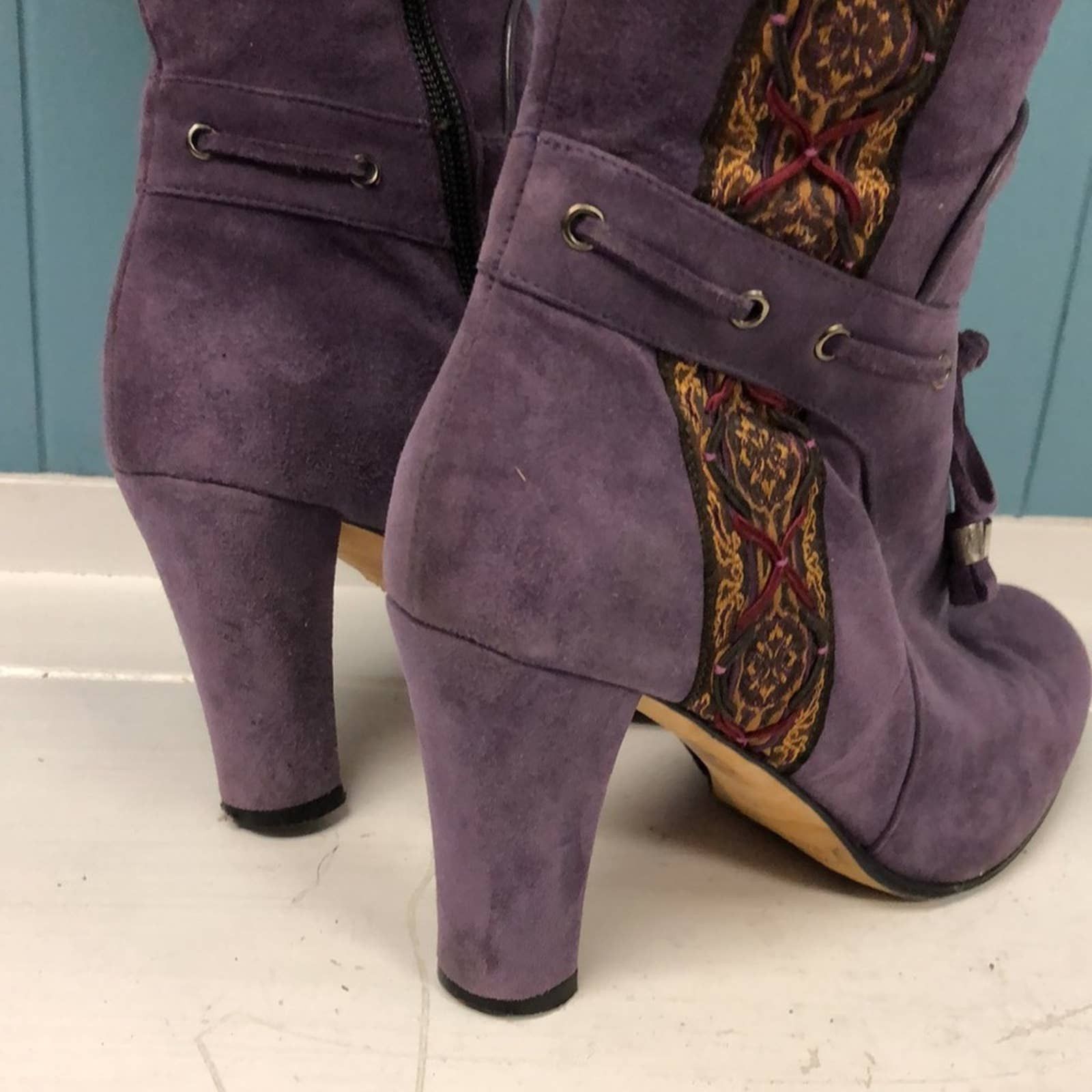 Taryn Rose purple heeled boots women’s size 38 7.5 costume