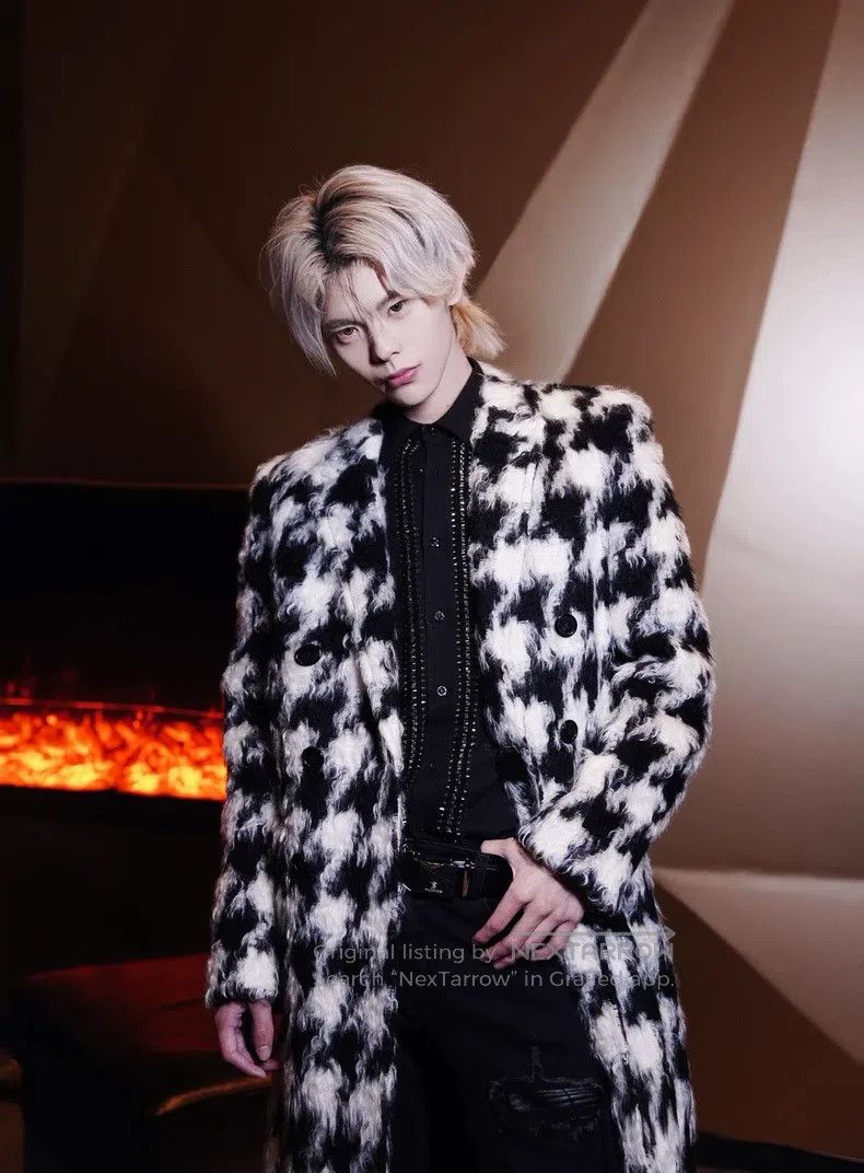 Saint Laurent Paris Saint Laurent Paris Peak Lapel Double-Breasted Houndstooth Size US M / EU 48-50 / 2 - 7 Thumbnail