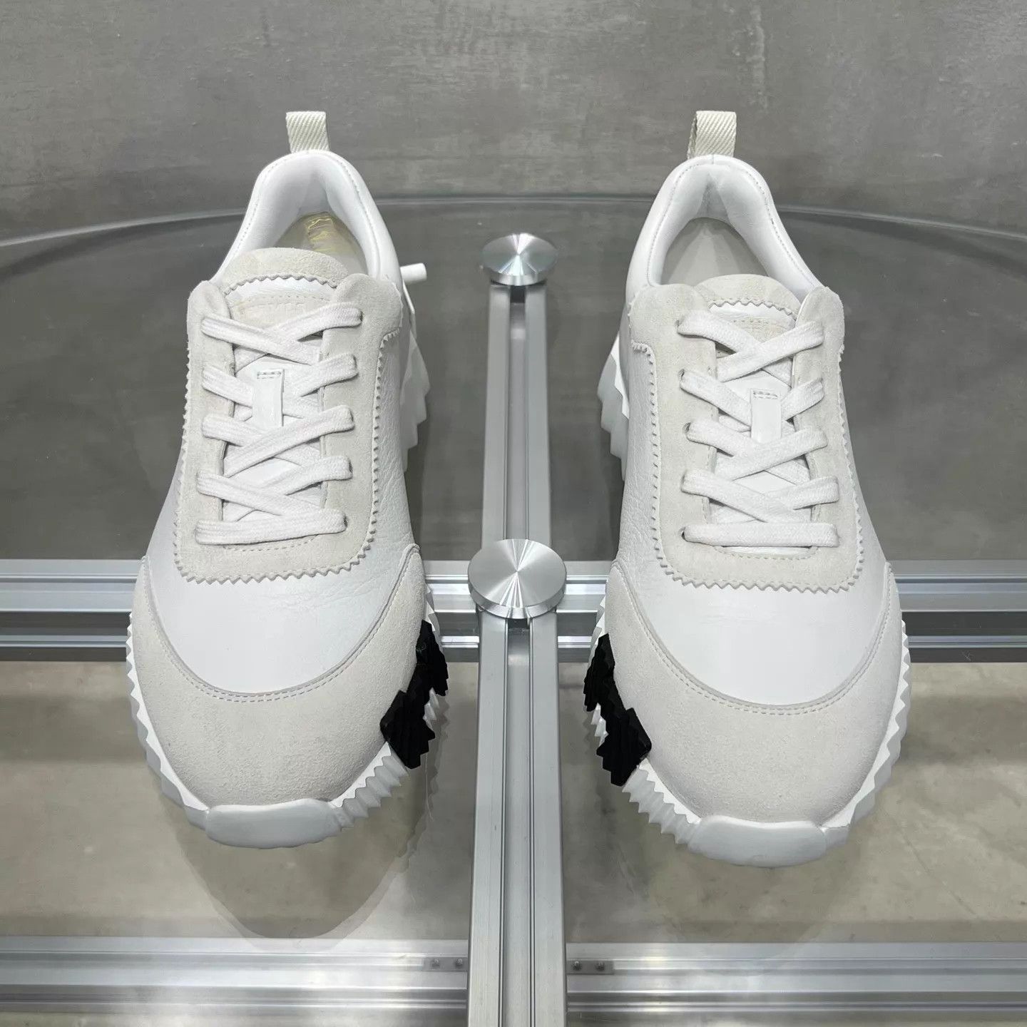 Hermes Hermes Bouncing White Brown Sneakers Worn Once 40 Size US 8.5 / EU 41-42 - 1 Thumbnail