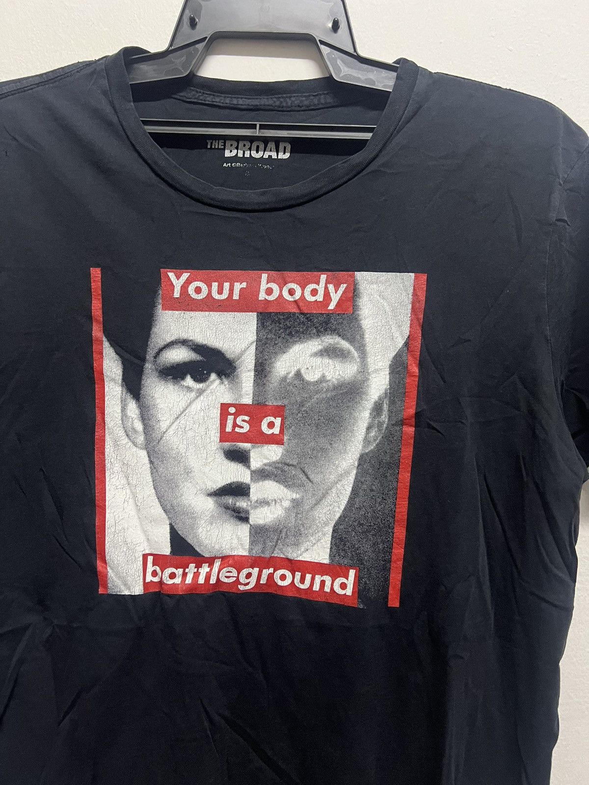 Barbara Kruger Barbara Kruger The Broad Art Tee Size US M / EU 48-50 / 2 - 2 Thumbnail