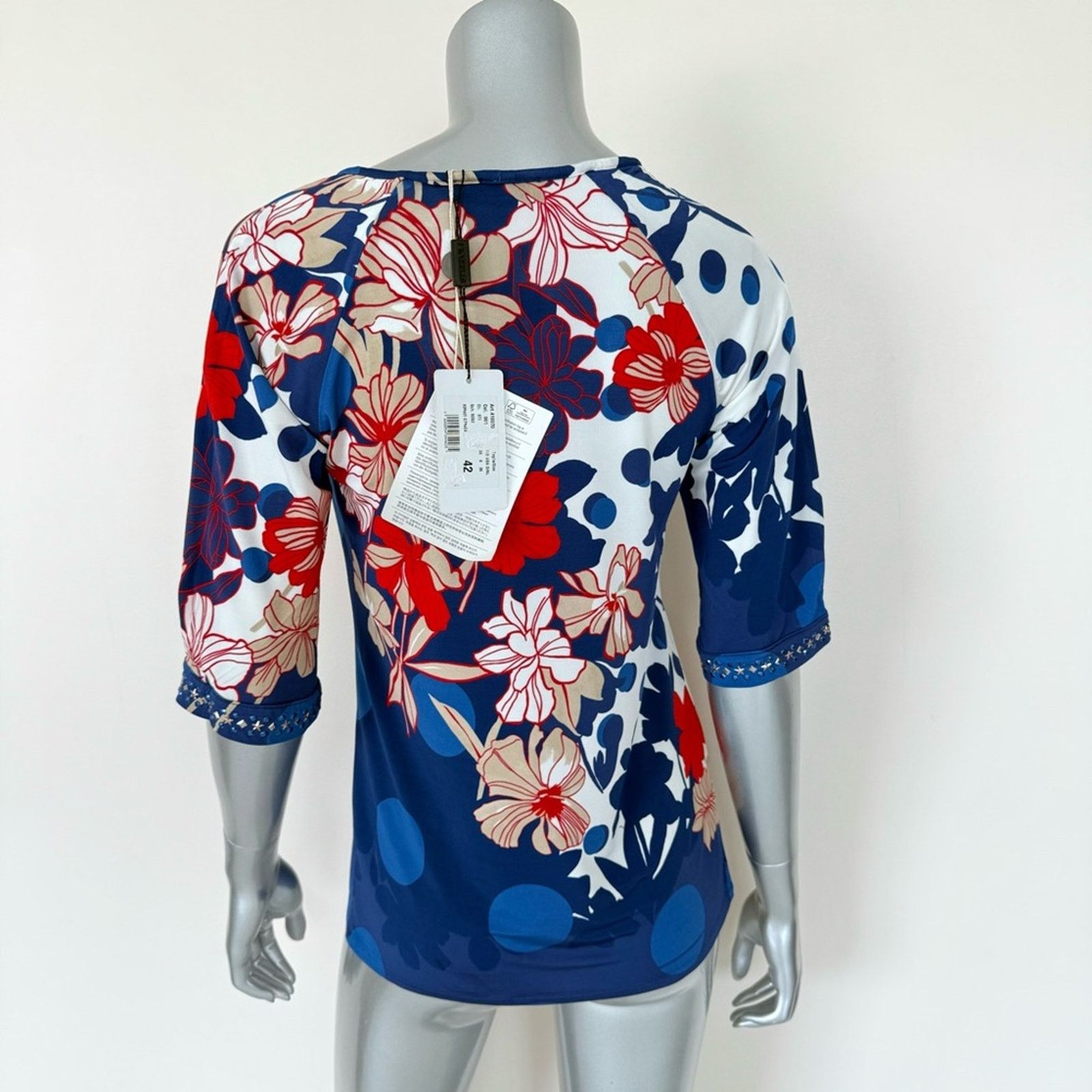 Other NWT! Stizzoli Women Floral Top, Size 8, MSRP. $228 Size M / US 6-8 / IT 42-44 - 2 Thumbnail