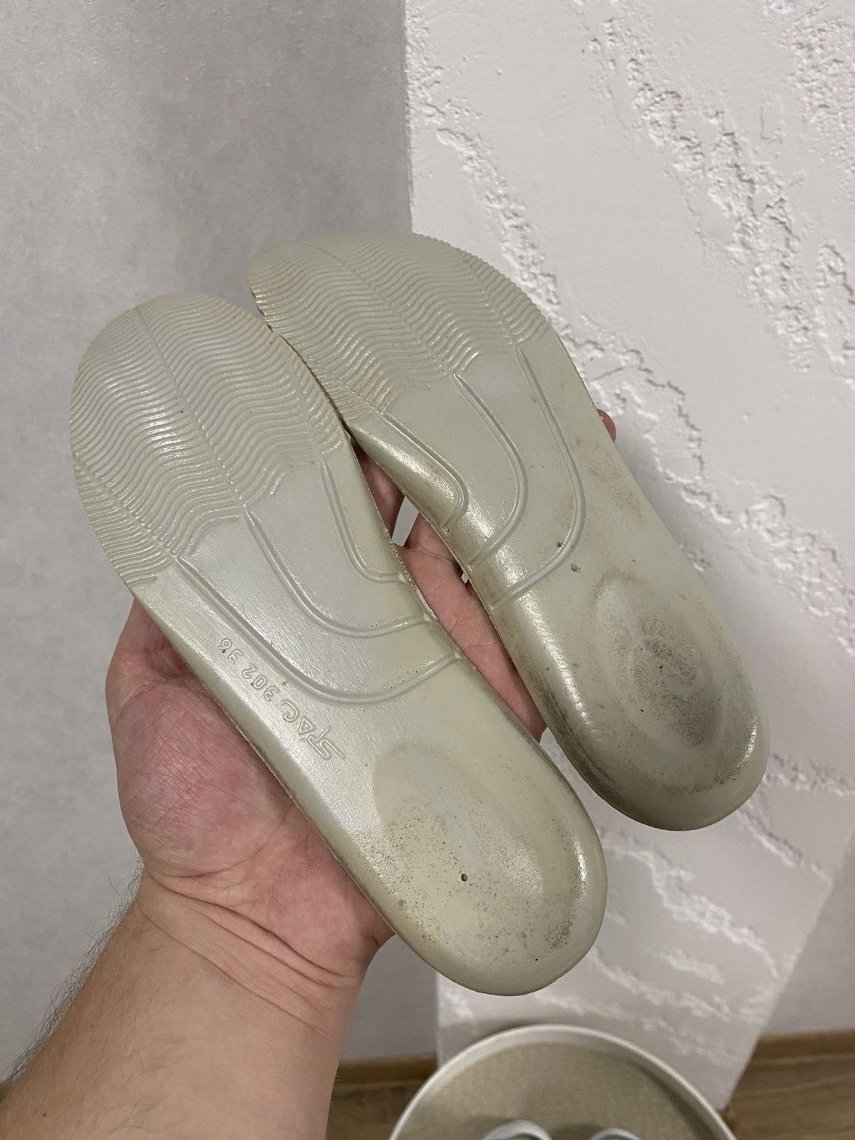 Alexander McQueen Alexander McQueen Oversized White Sneakers Size: 36 Size US 6 / IT 36 - 8 Thumbnail