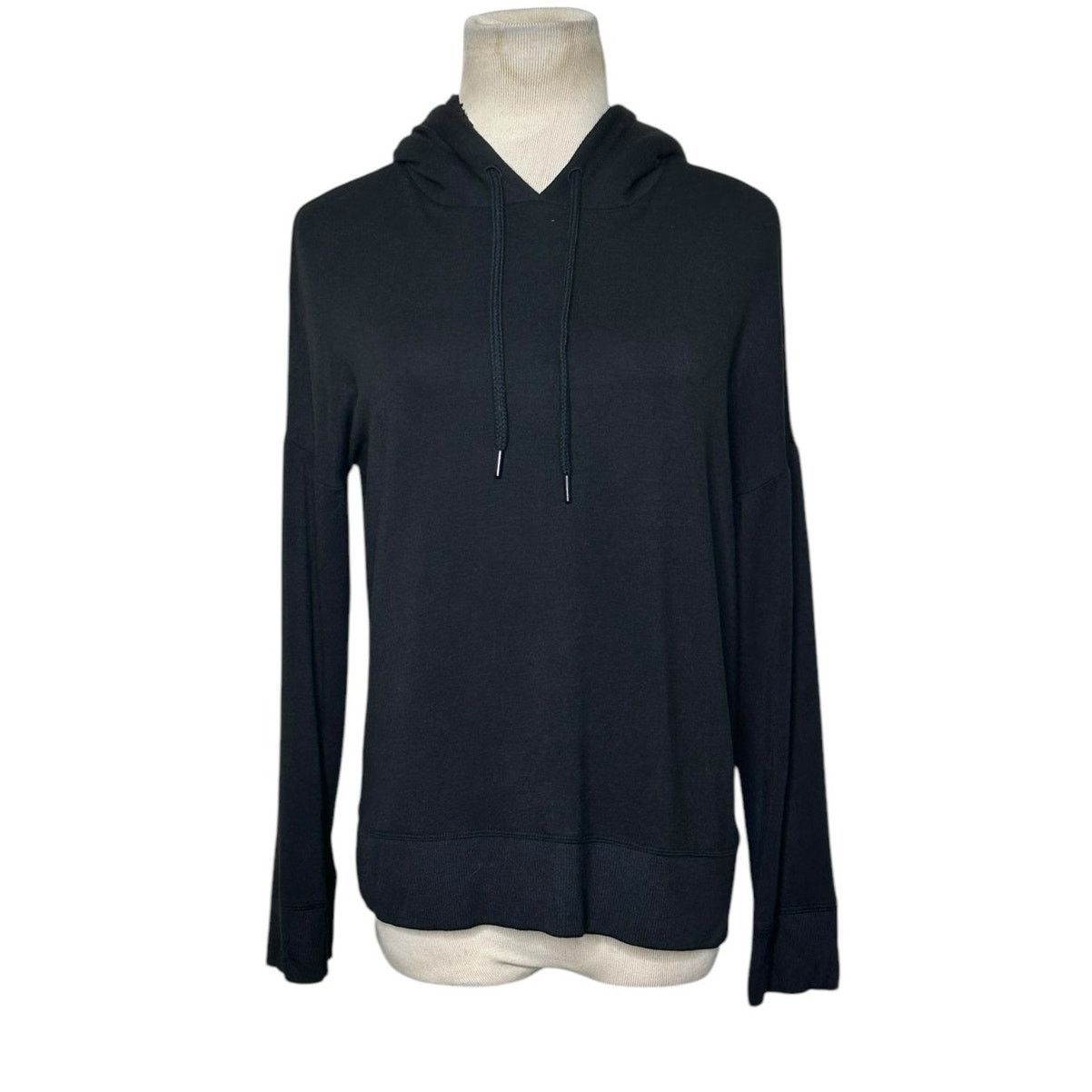 Victoria's Secret Victoria's Secret black sherpa hoodie sweatshirt size XS Size XS / US 0-2 / IT 36-38 - 1 Thumbnail