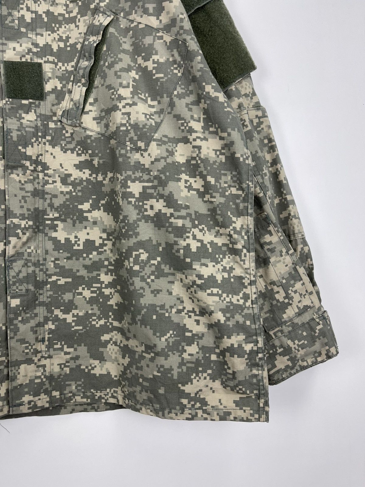 Vintage Vintage US Army Digital Camo Jacket Size US XL / EU 56 / 4 - 8 Thumbnail