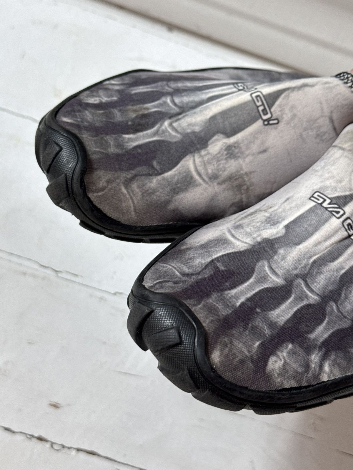 Other VINTAGE VAPOR WATER SHOES SKELETON PRINT Size US 6 / IT 36 - 11 Thumbnail