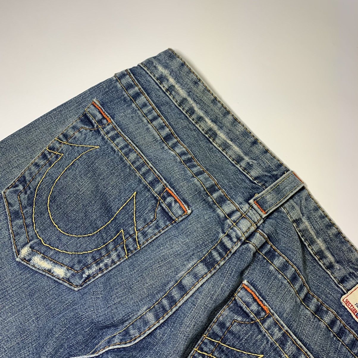 Other TRUE RELIGION FLARE DISTRESSED DENIM JEAN PANT Size US 30 / EU 46 - 6 Thumbnail