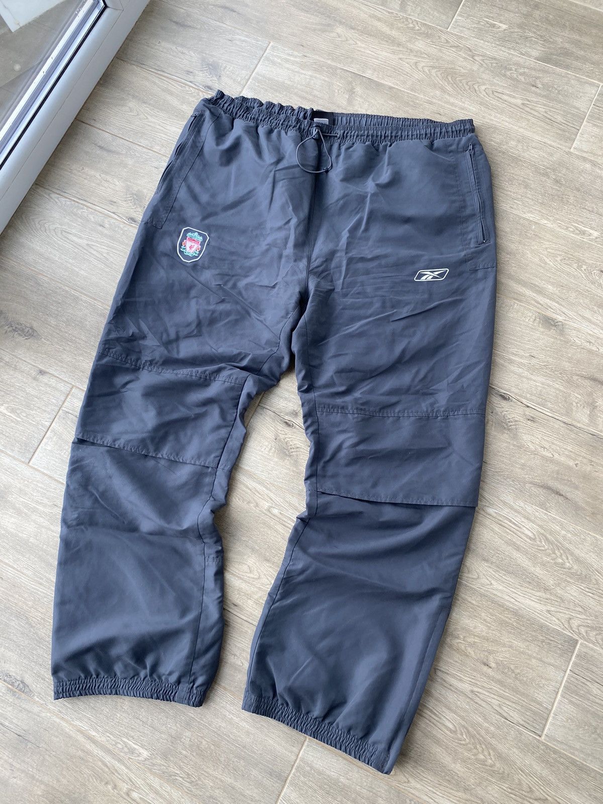 Reebok Vintage Reebok Liverpool Sweatpants Size US 38 / EU 54 - 2 Thumbnail
