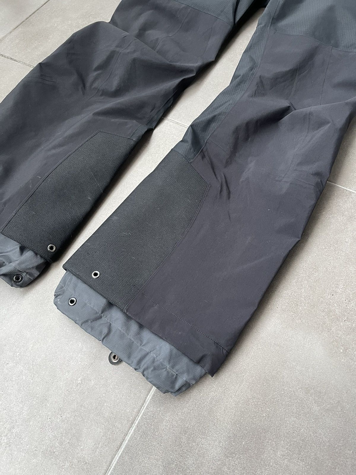 Arc'teryx Arc'Teryx Beta AR Technical Full Zipped Black Ski Pants Size US 32 / EU 48 - 12 Thumbnail