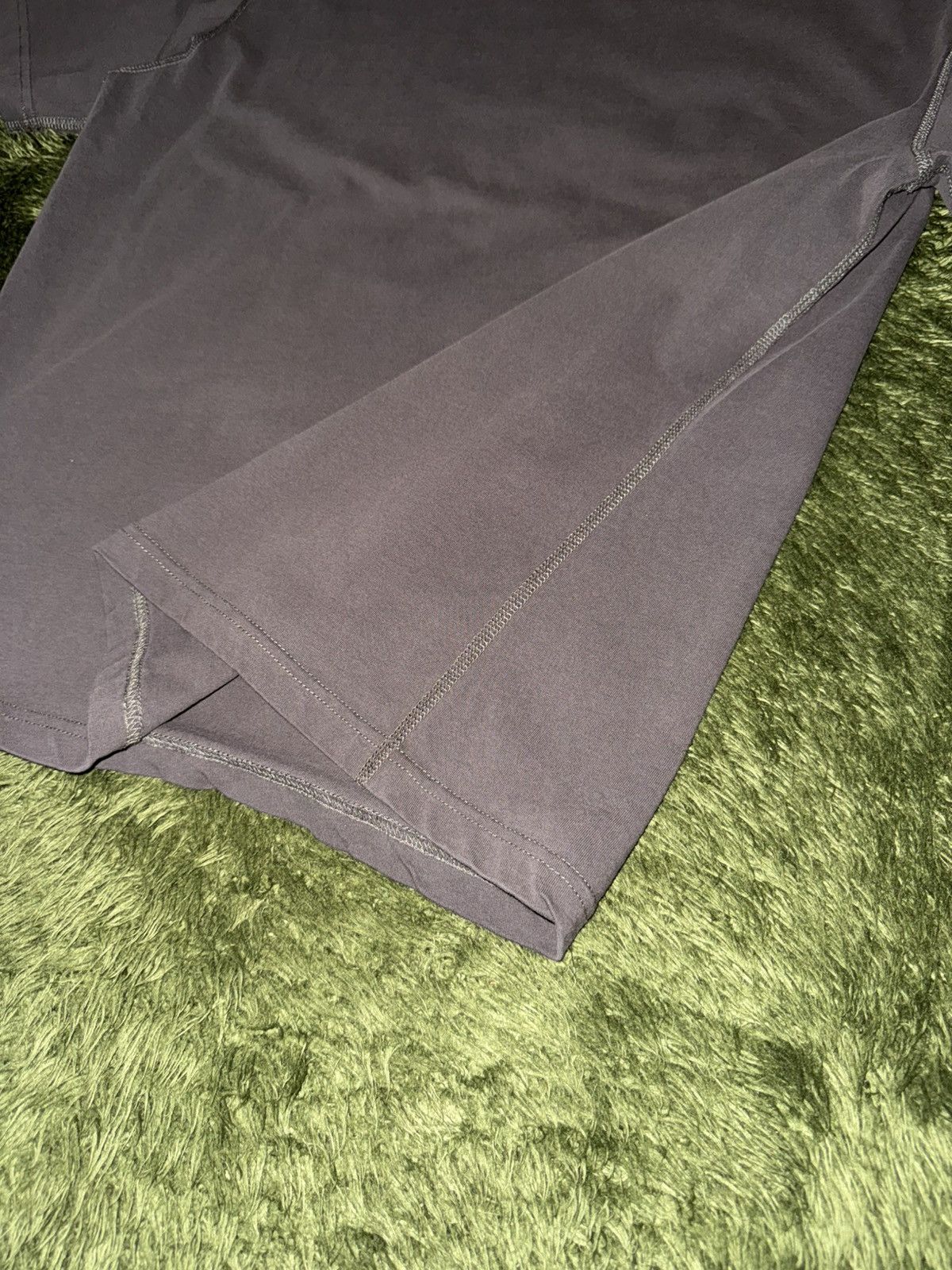 Japanese Brand [M] NamerClothing Graphic Flat Seam T-Shirt Charcoal Size US M / EU 48-50 / 2 - 11 Thumbnail