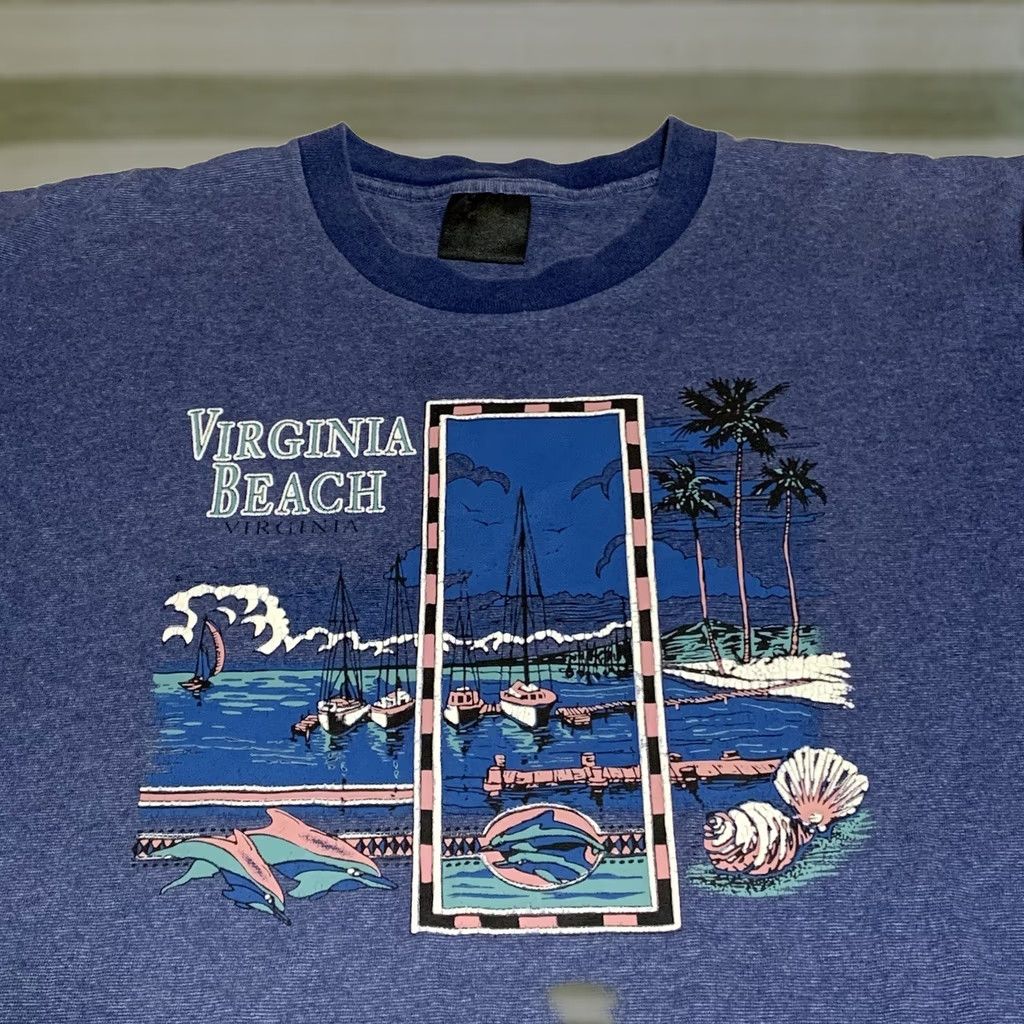 X-LARGE VINTAGE 90s Virginia Beach T-Shirt Made In USA Mens XL Blue Crew Neck Short Sleeve Cotton Blend Tennessee River Shirt Size US XL / EU 56 / 4 - 1 Thumbnail