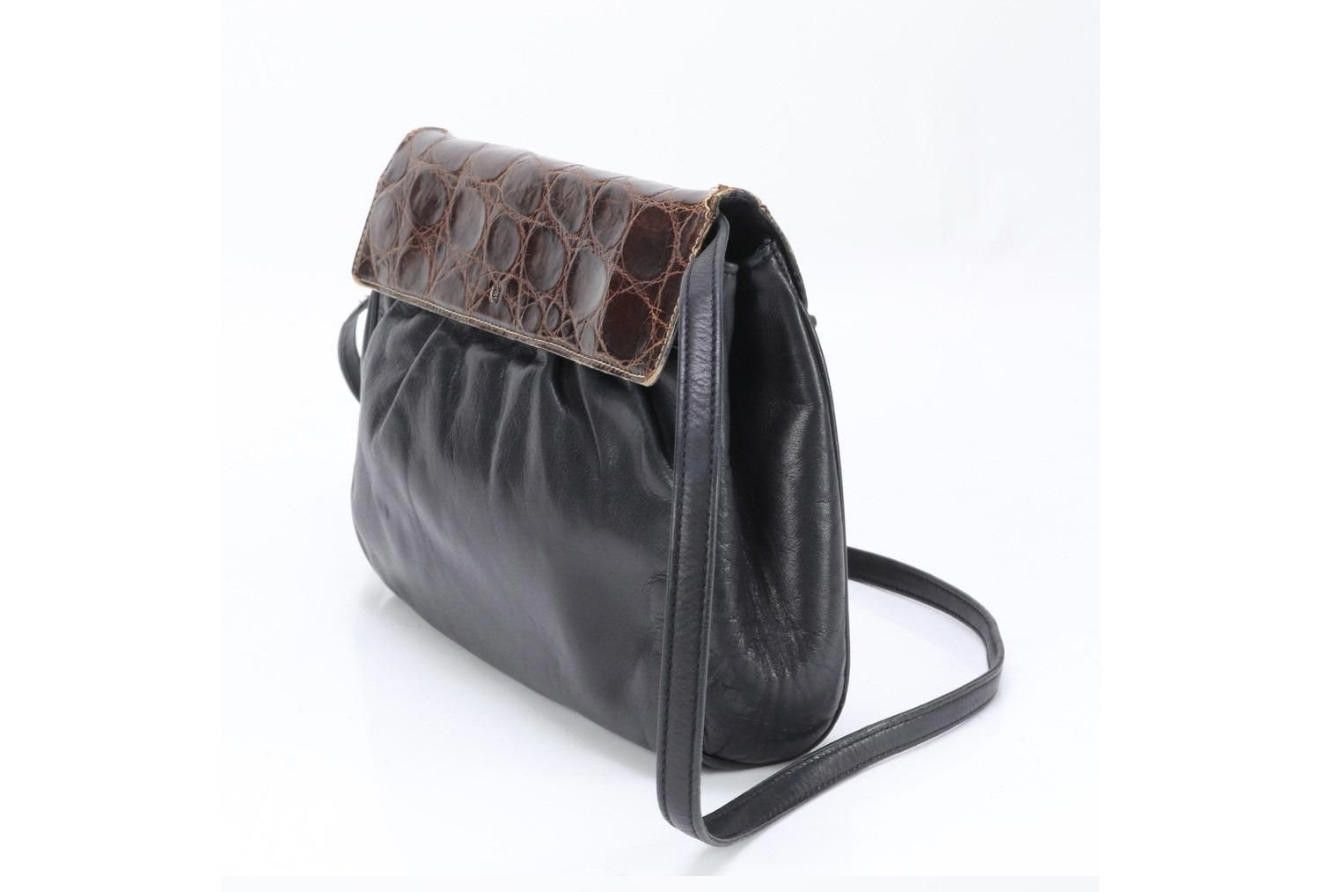 Loewe Vintage Loewe Black Shoulder Bag with Croc Embossed Flap Size ONE SIZE - 17 Thumbnail