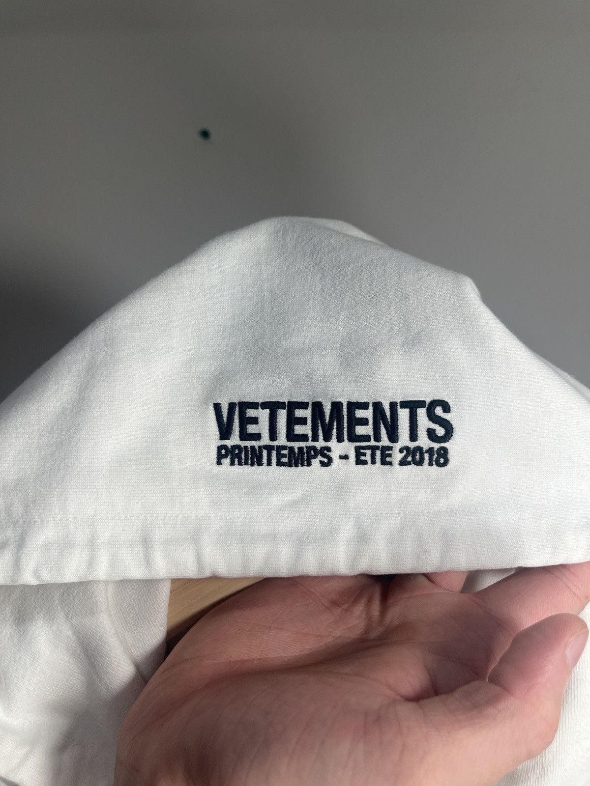 Vetements Vetements white baseball zip up hoodie Size US M / EU 48-50 / 2 - 5 Thumbnail