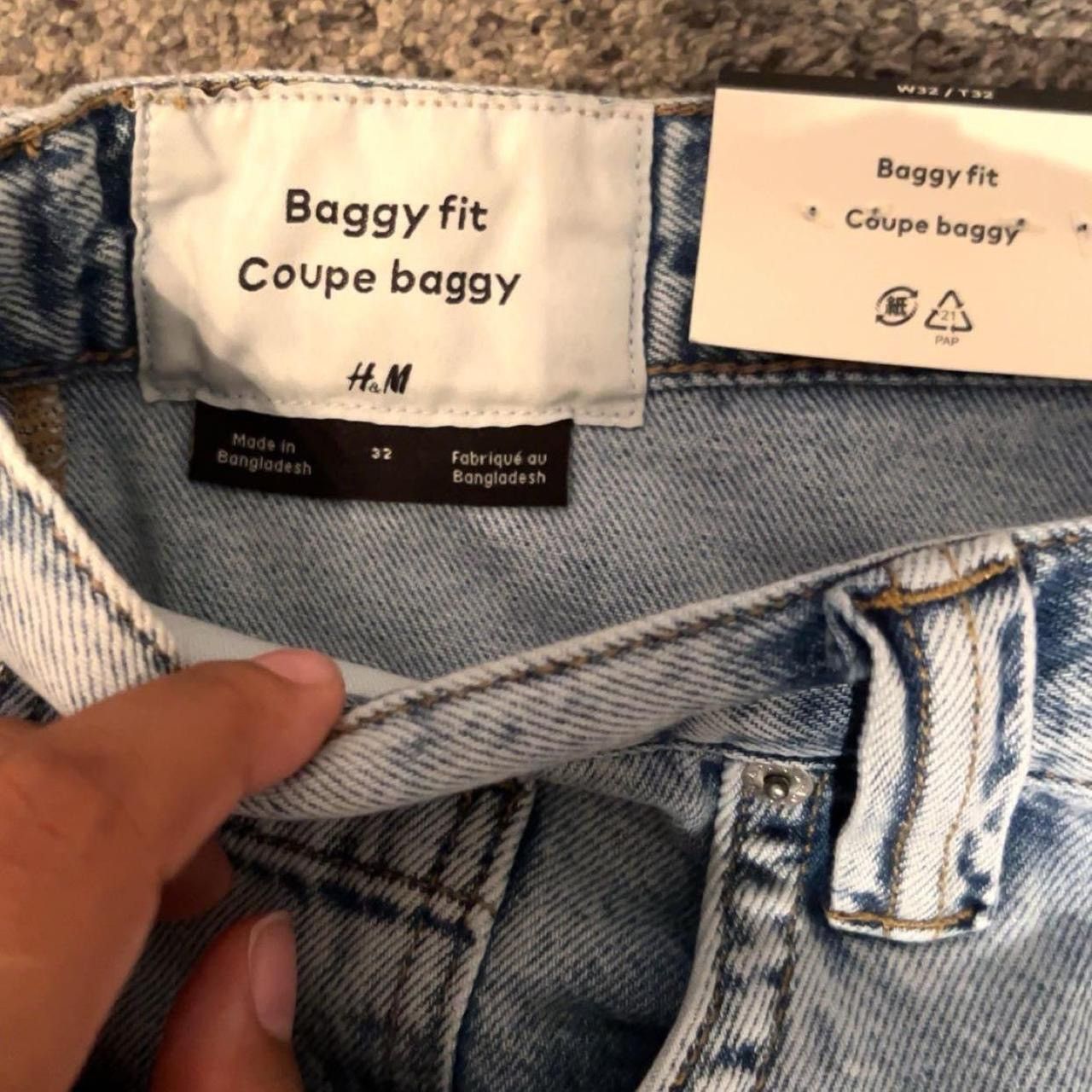H&M H&M baggy shorts Size US 32 / EU 48 - 2 Thumbnail