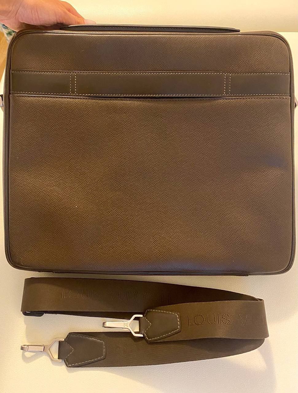 Louis Vuitton Louis Vuitton Taiga Porte-Documents Size ONE SIZE - 7 Thumbnail