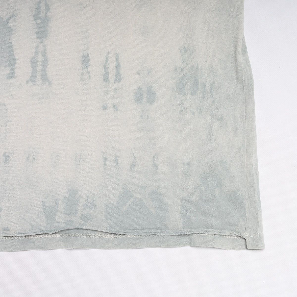 Saint Laurent Paris Saint Laurent Tie Dye Printed Tee T-shirt Blue Center Logo Size US L / EU 52-54 / 3 - 11 Thumbnail