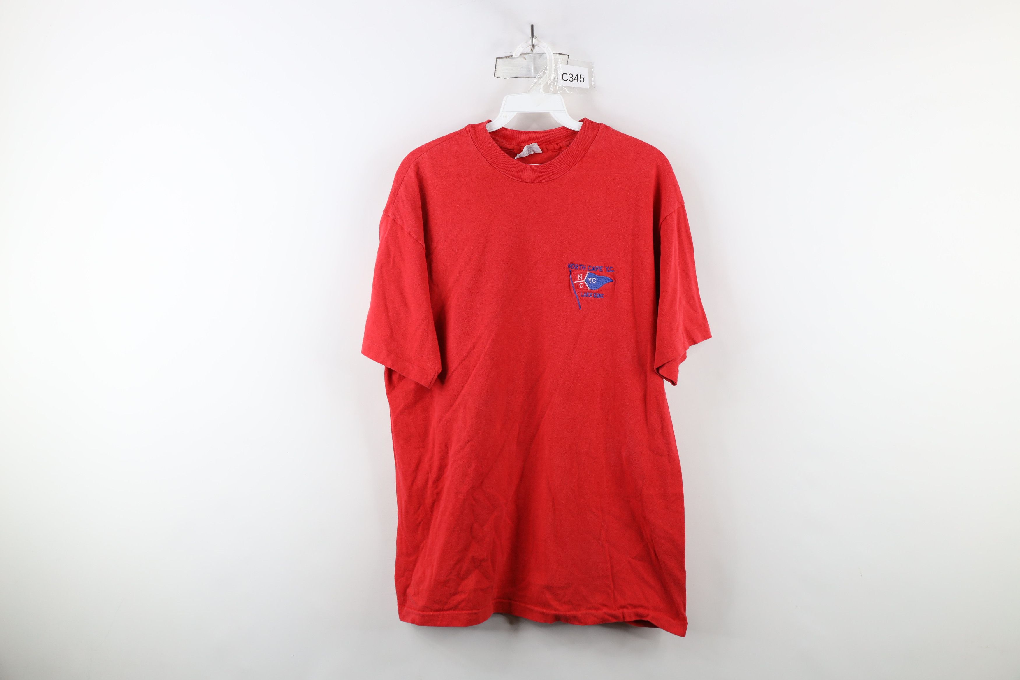 Vintage Vintage 90s Streetwear Cape Yacht Club Lake Erie T-Shirt USA Size US L / EU 52-54 / 3 - 1 Thumbnail