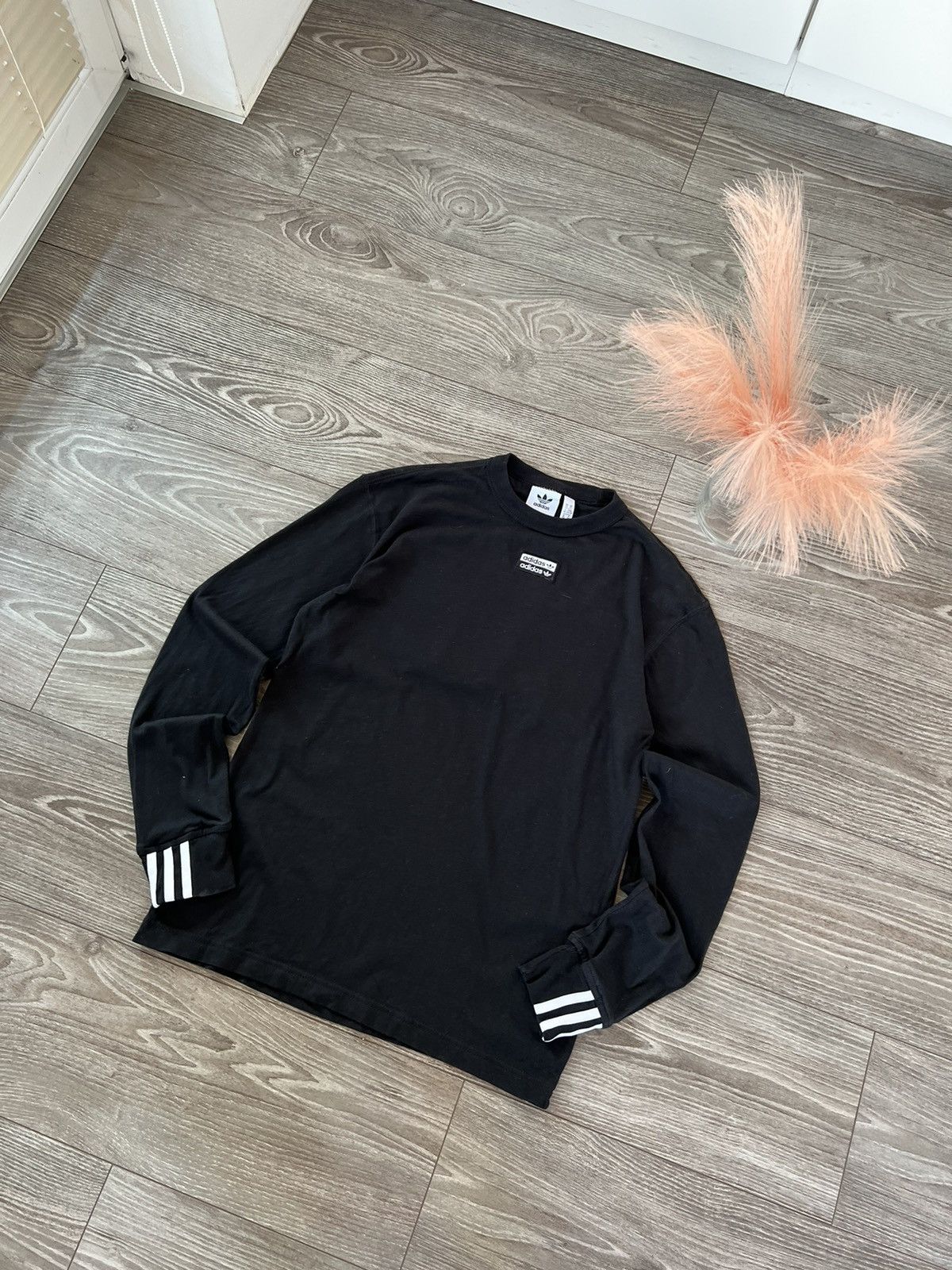 Adidas ‼️Adidas Central Big Logo Back Three Stripes Long Sleeve Tee‼️ Size US S / EU 44-46 / 1 - 4 Thumbnail