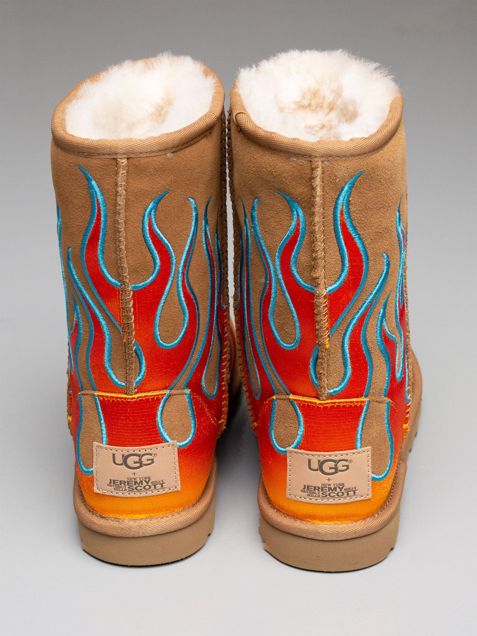 Jeremy Scott UGG X Jeremy Scott 2025 Classic Short Flames Boots Size US 9.5 / IT 39.5 - 6 Thumbnail
