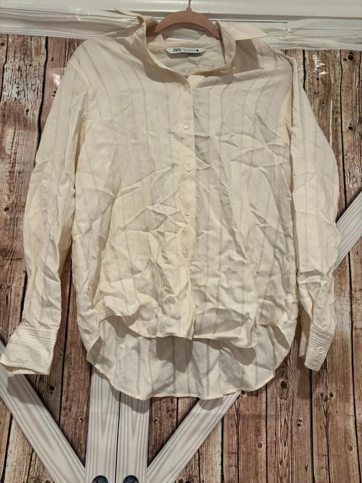 Zara Womens Zara XS ivory long sleeve blouse with collar #335 Size XS / US 0-2 / IT 36-38 - 1 Thumbnail