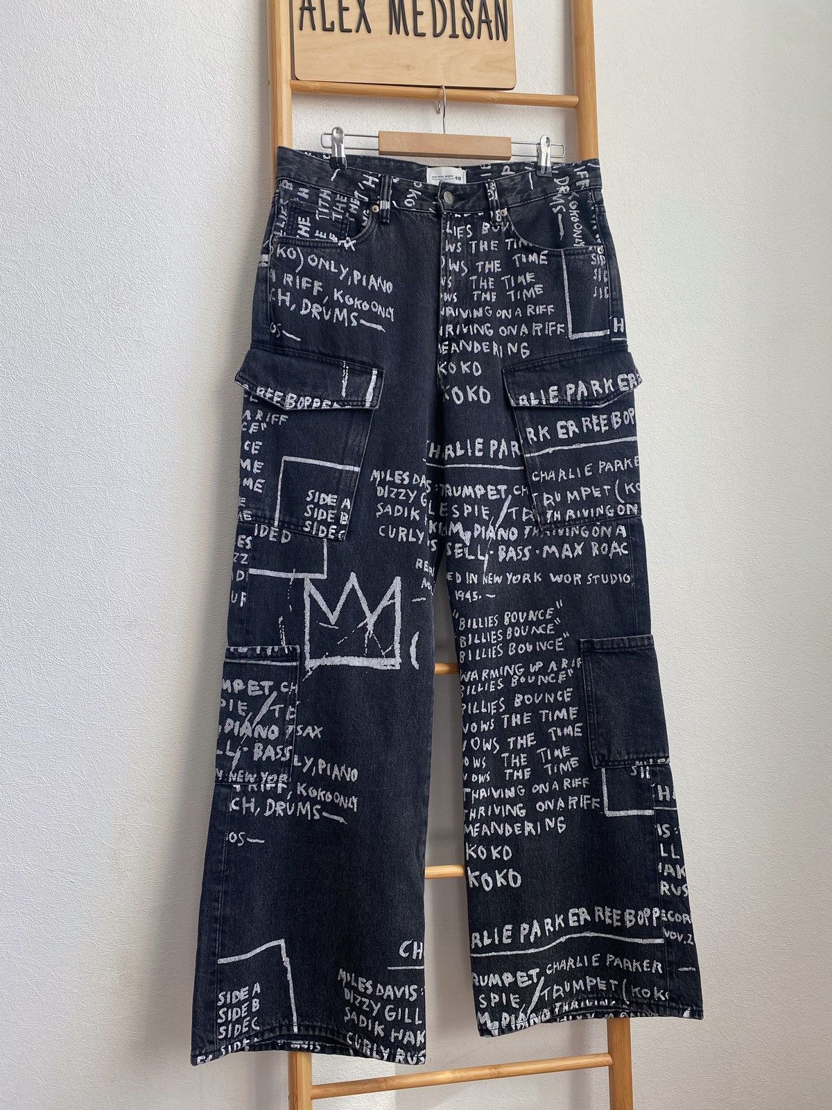 H&M × Jean-Michel Basquiat × Who Decides War Who Decides War Baggy denim jeans H&M x Basquiat x Ev&Tela Size US 32 / EU 48 - 1 Thumbnail