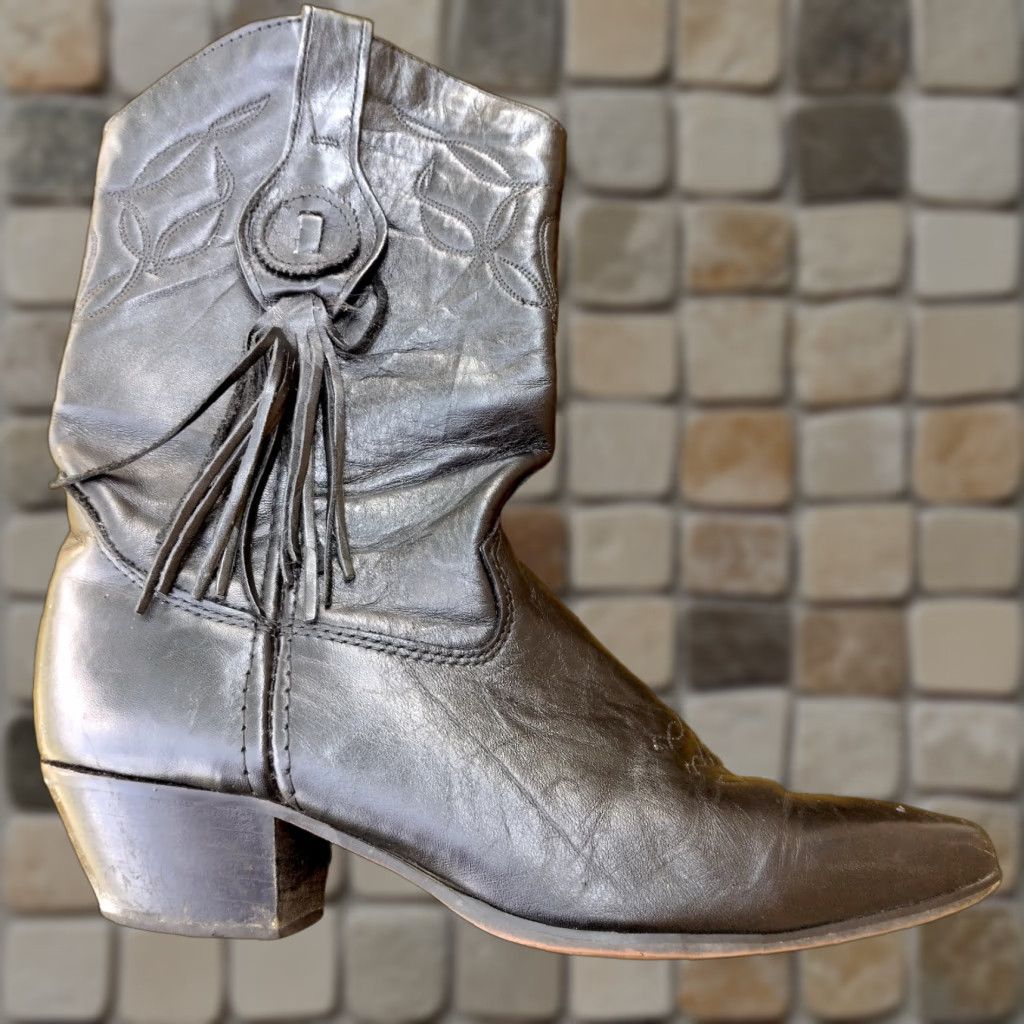 Vintage VINTAGE Laredo Western Cowgirl Boots Women 8.5 M Leather Ankle Fringe Tassel Cowboy Rodeo Western Boots Size US 9 / IT 39 - 1 Thumbnail