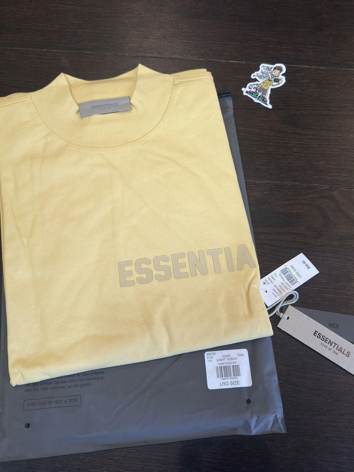 Fear of God Fear of God Essentials L/S Tee Tuscan Size Large Size US L / EU 52-54 / 3 - 9 Thumbnail