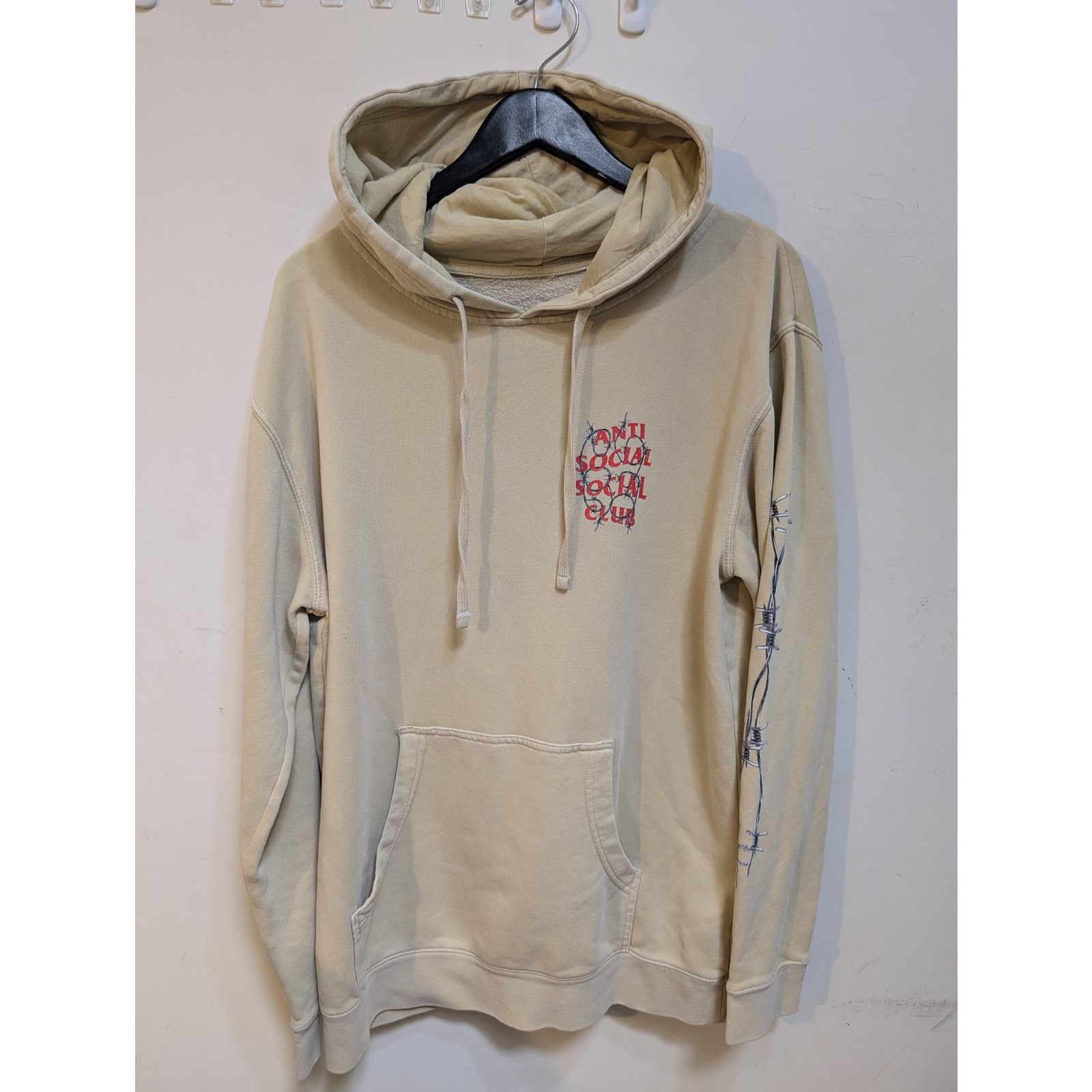 Anti Social Social Club Anti Social Social Club ASSC Barbed Wire Red/Cream Grunge Size US M / EU 48-50 / 2 - 2 Thumbnail