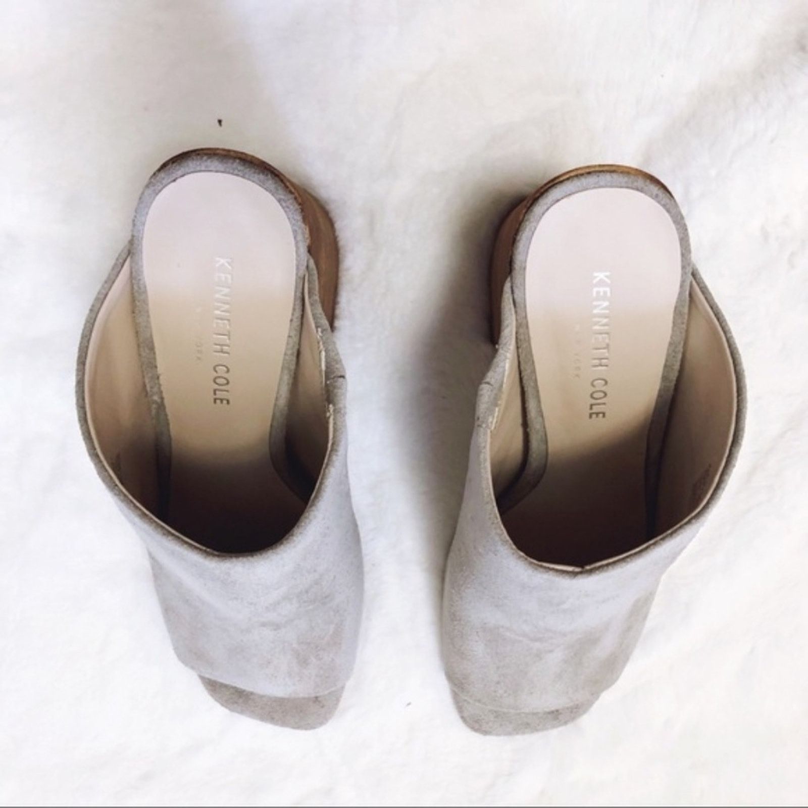 Kenneth Cole Kenneth Cole Karolina Light Gray Block Heel Mules Size US 7 / IT 37 - 7 Thumbnail