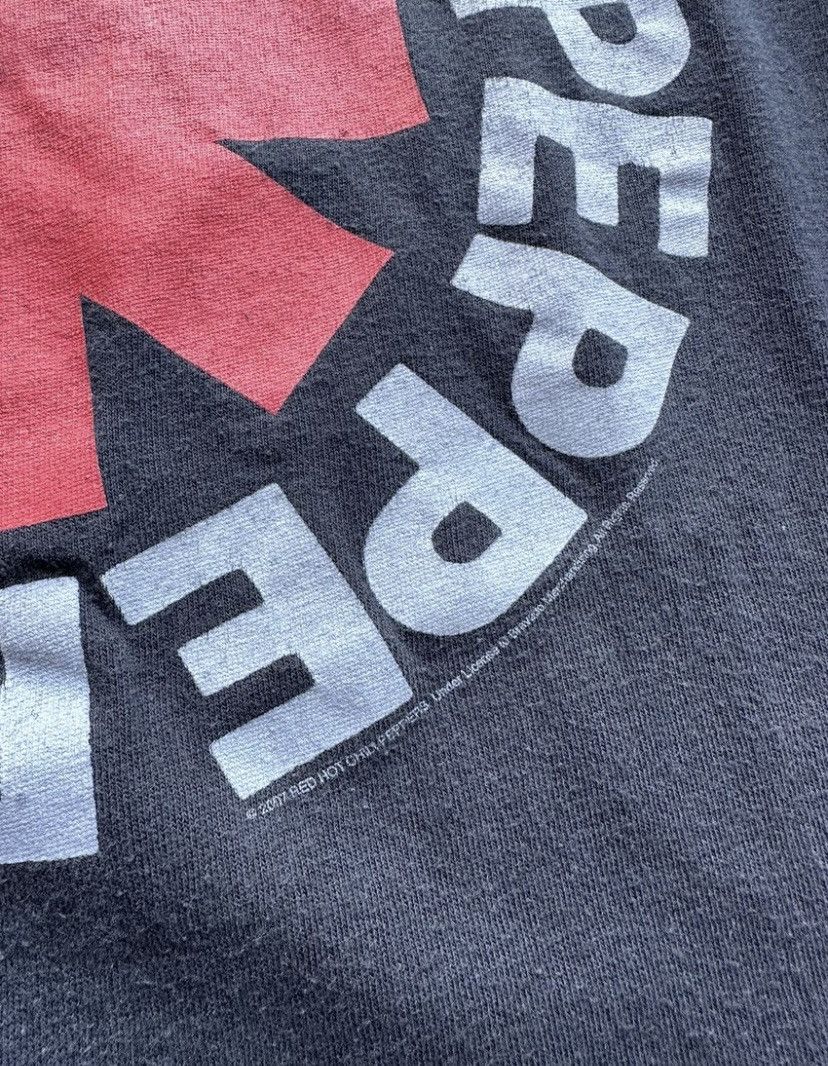 Band Tees × Vintage 2000s Red Hot Chilj Peppers Tee Size US M / EU 48-50 / 2 - 4 Thumbnail