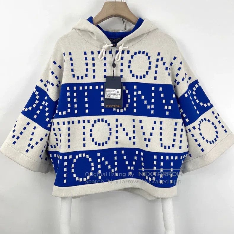 Louis Vuitton Louis Vuitton Blue and white dotted letter logo cloak swea Size US S / EU 44-46 / 1 - 1 Thumbnail