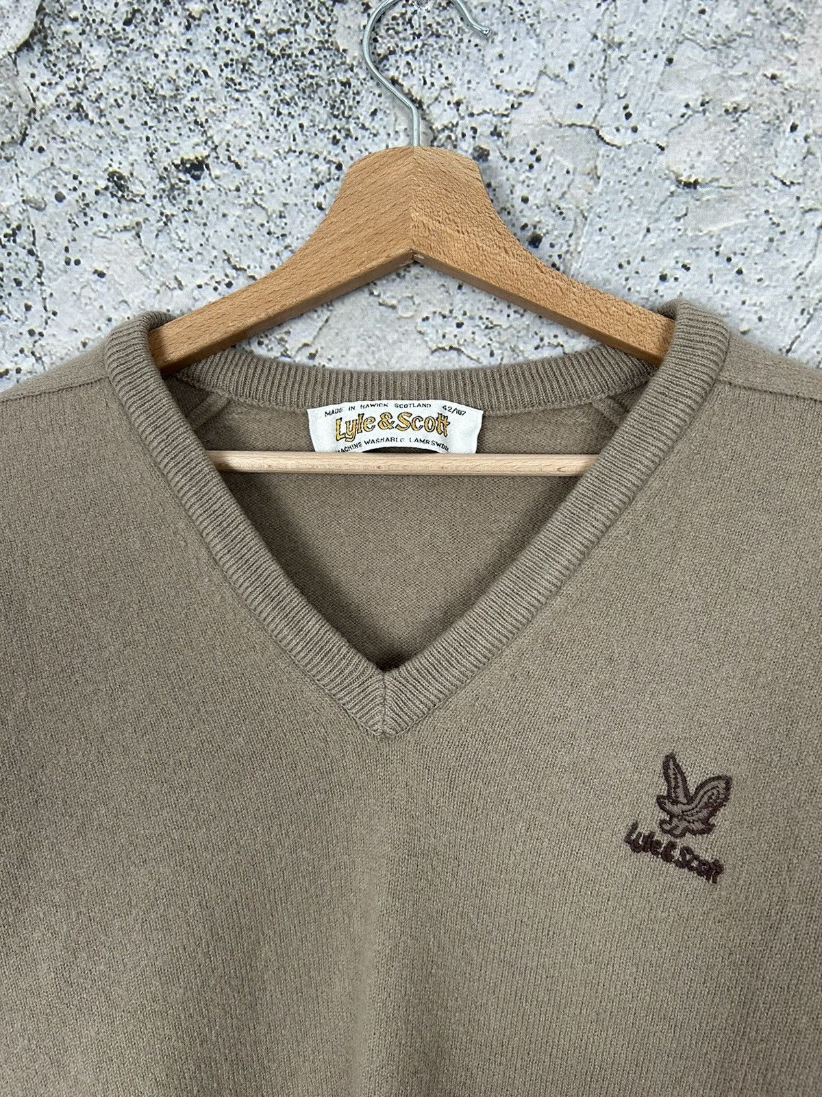 Lyle & Scott Vintage Lyle & Scott Made in Scotland Wool Knit Sweater Size US M / EU 48-50 / 2 - 3 Thumbnail