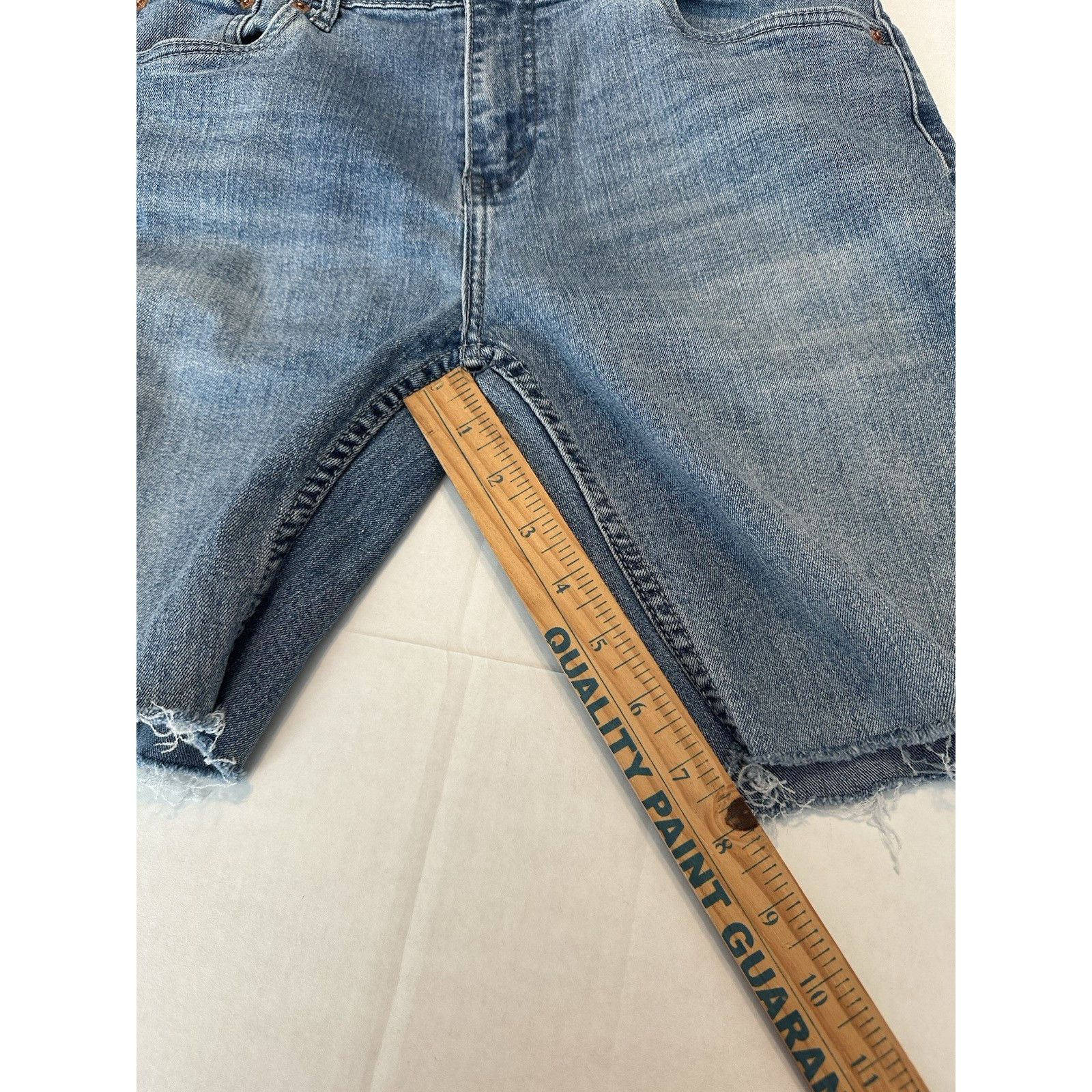 Levi's Levis 514 Denim Cutoff Shorts Sz 18 Reg 29x7.5 Straight Norm Size 30" / US 8 / IT 44 - 8 Thumbnail