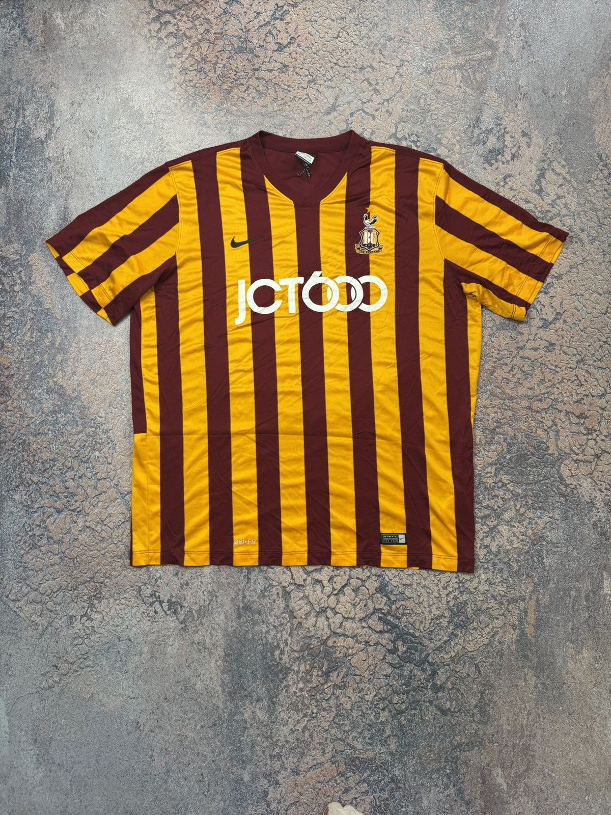 Nike Bradford City 14/15 Home Football Jersey Size US XXL / EU 58 / 5 - 1 Thumbnail