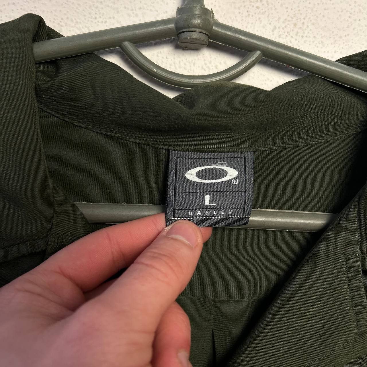 Oakley Vintage Oakley Softwear Small metal logo 90s opium shirt Size US L / EU 52-54 / 3 - 4 Thumbnail