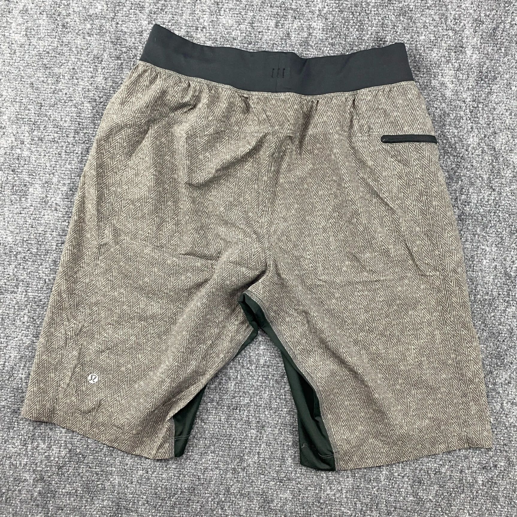 Lululemon Lululemon Shorts Mens Small S Grey Herringbone Stretch Activewear Gym Running Pockets Drawstring Regular Waist 26in Size US 29 - 6 Thumbnail