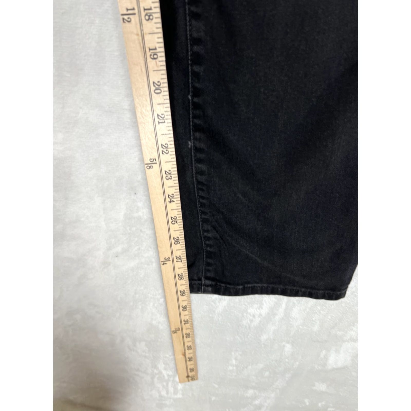 Levi's VINTAGE Levi’s 505 Straight Leg Stretch Women’s Black Jeans 12 S/C Y2K Size 34" / US 12 / IT 48 - 5 Thumbnail