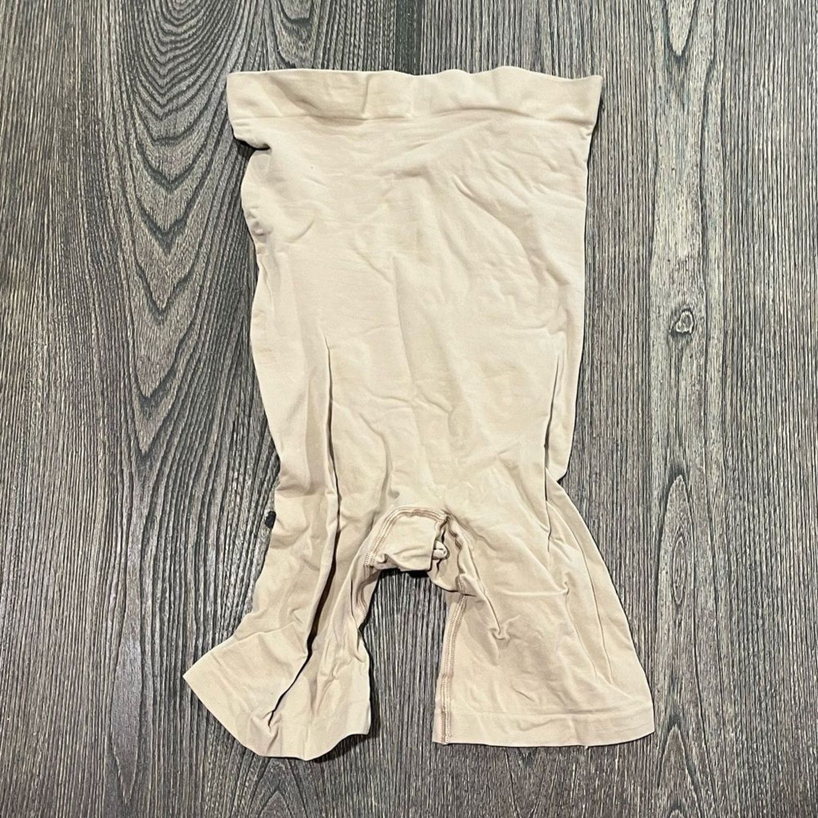 SKIMS NWOT Skims Shapewear Sculpt High Waisted Above Knee Short Size XXL / US 16-18 / IT 52-54 - 1 Thumbnail