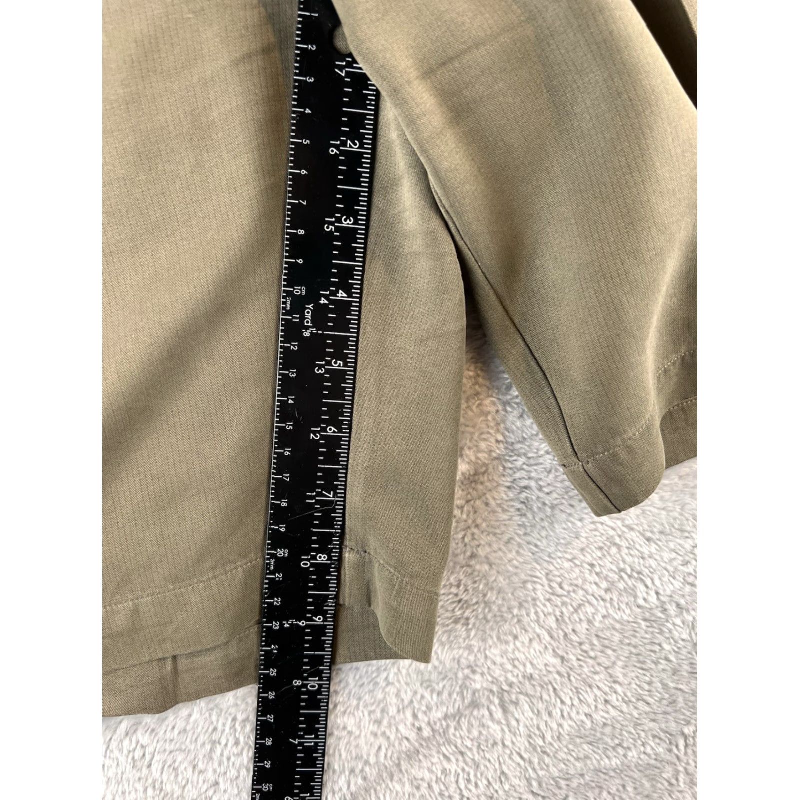 Tommy Bahama Tommy Bahama Shorts Mens 36L Beige Silk Blend Pleated Beach Travel Golf Chino Casual Size US 36 / EU 52 - 3 Thumbnail