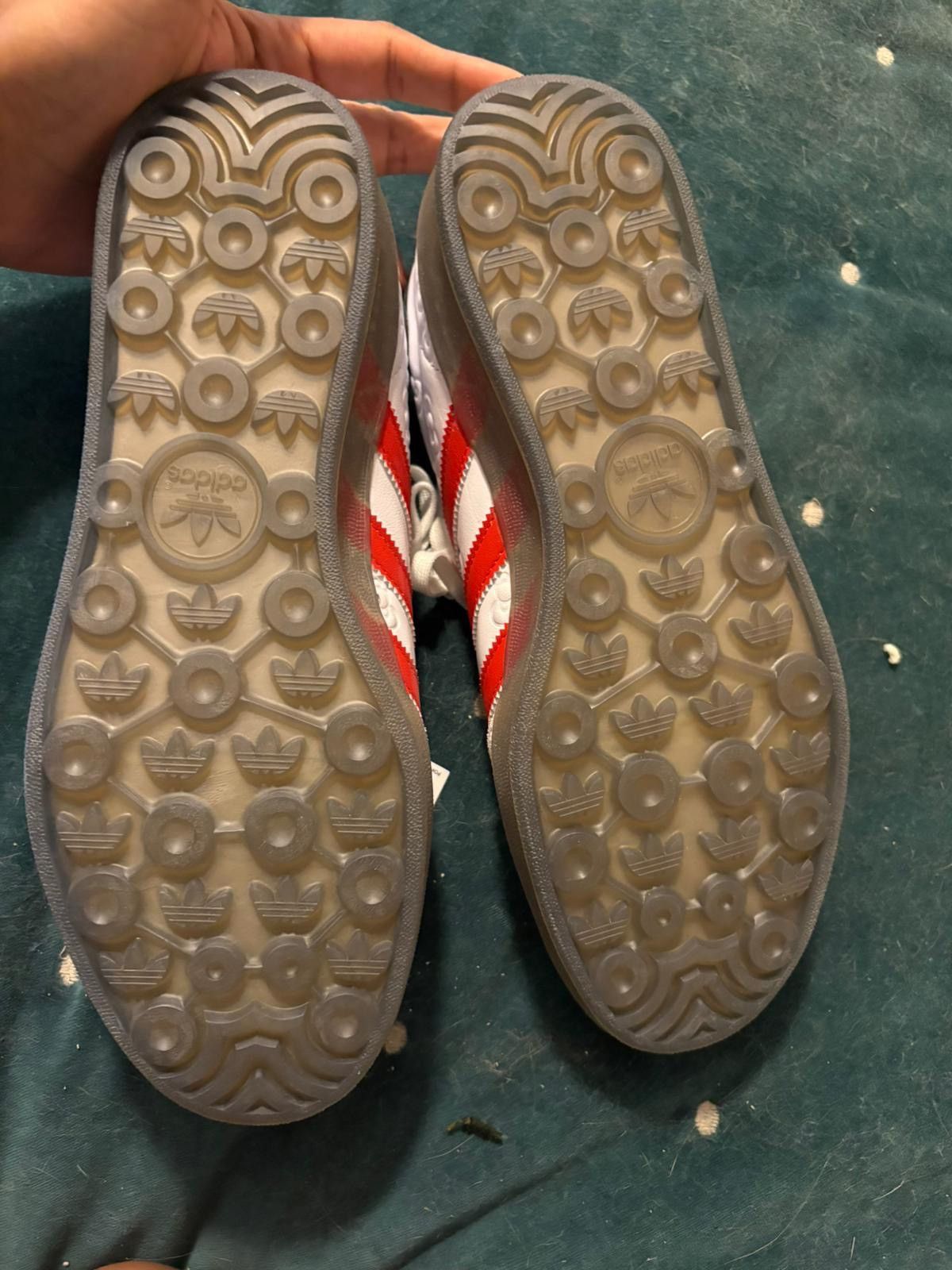 Adidas Adidas & Hello Kitty Gazelle Size US 9.5 / IT 39.5 - 4 Thumbnail