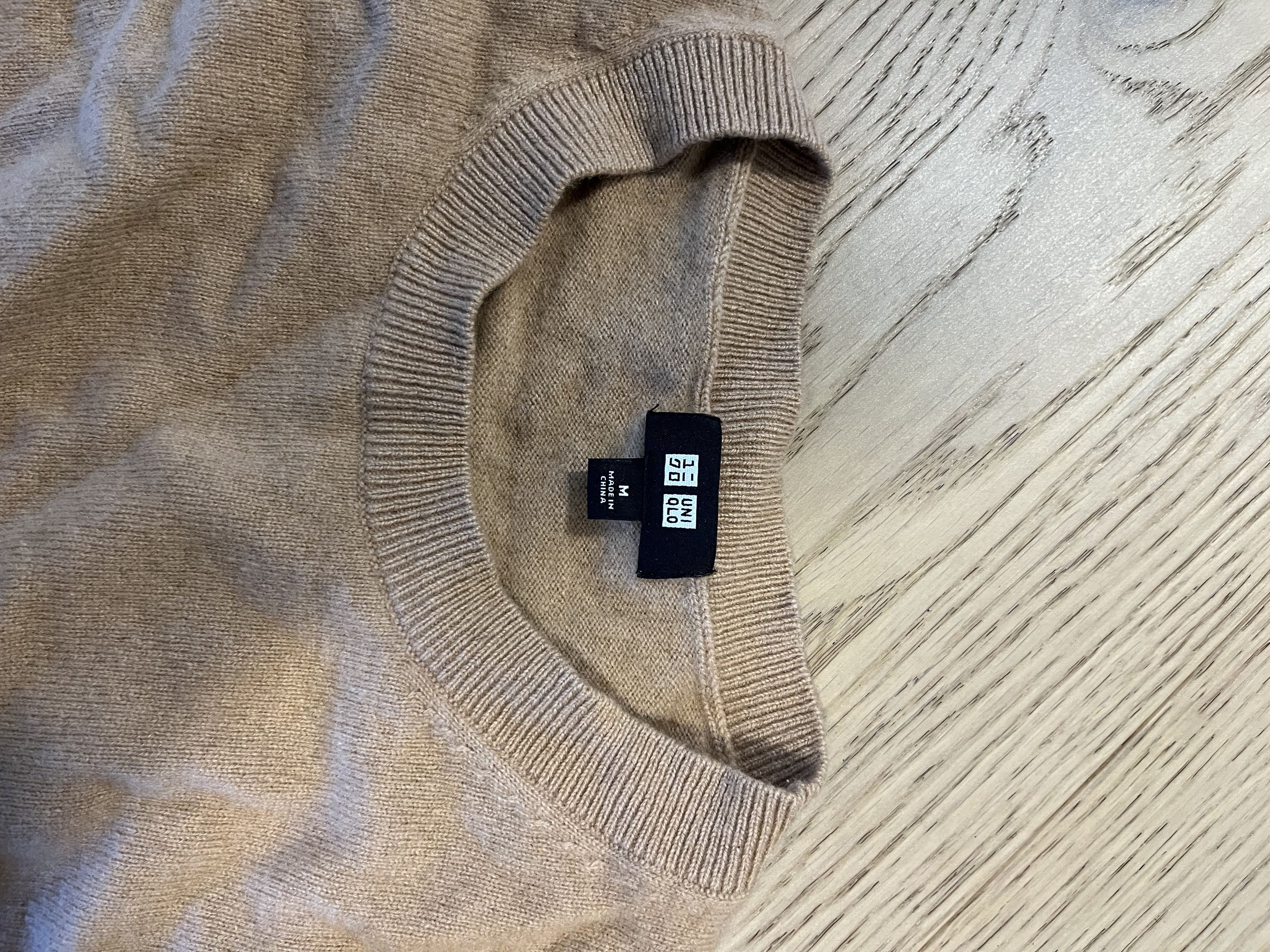 Uniqlo Uniqlo cashmere sweater in camel Size US S / EU 44-46 / 1 - 3 Thumbnail