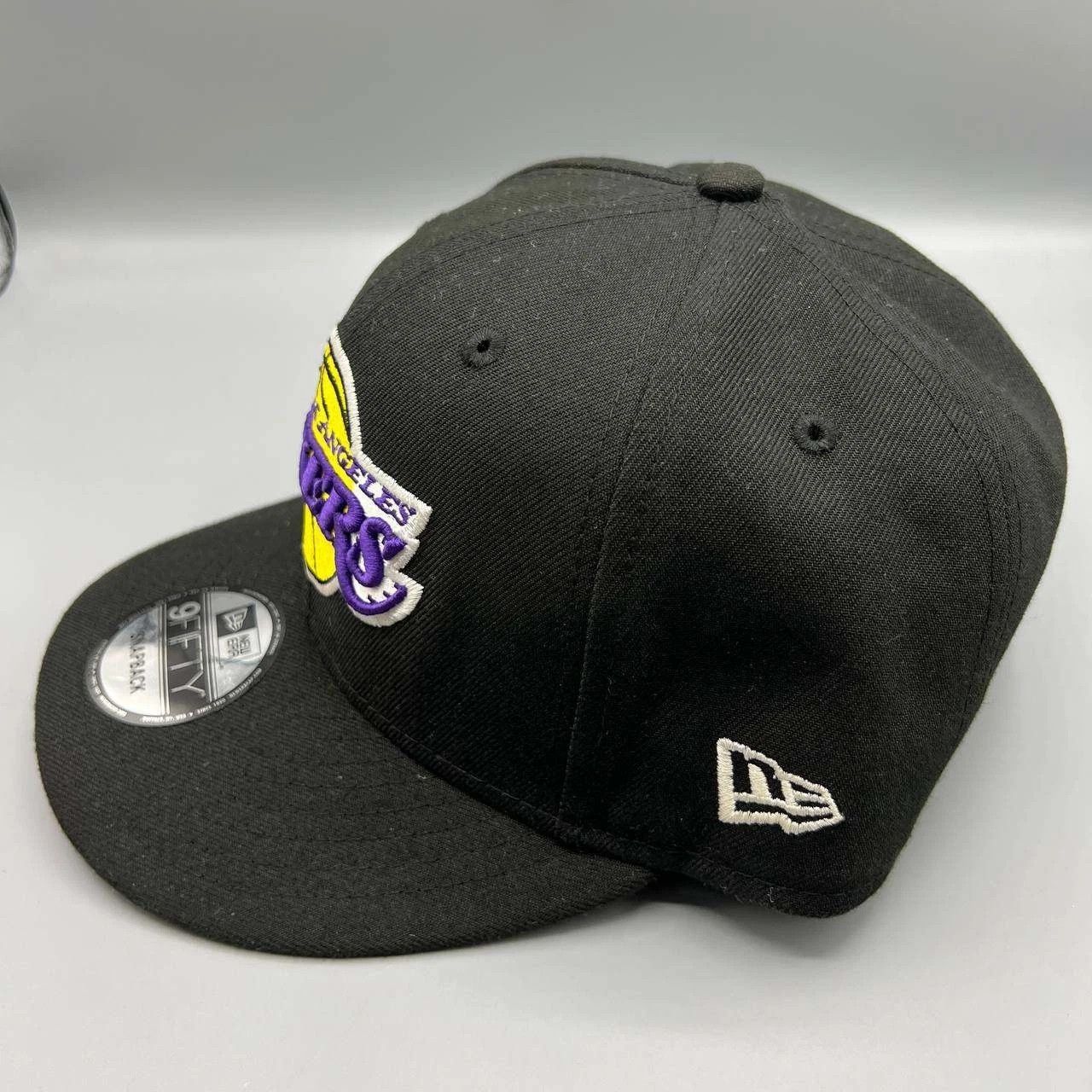 New Era Los Angeles LA Lakers Hat Men Black Gray NBA Snap Back Cap Size ONE SIZE - 6 Thumbnail