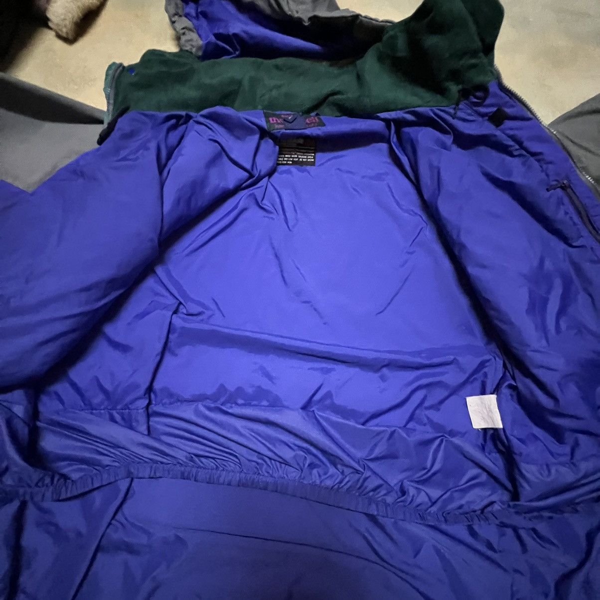 Montbell Montbell Thinsulate Jacket for Camping Outdoor Size US M / EU 48-50 / 2 - 17 Thumbnail