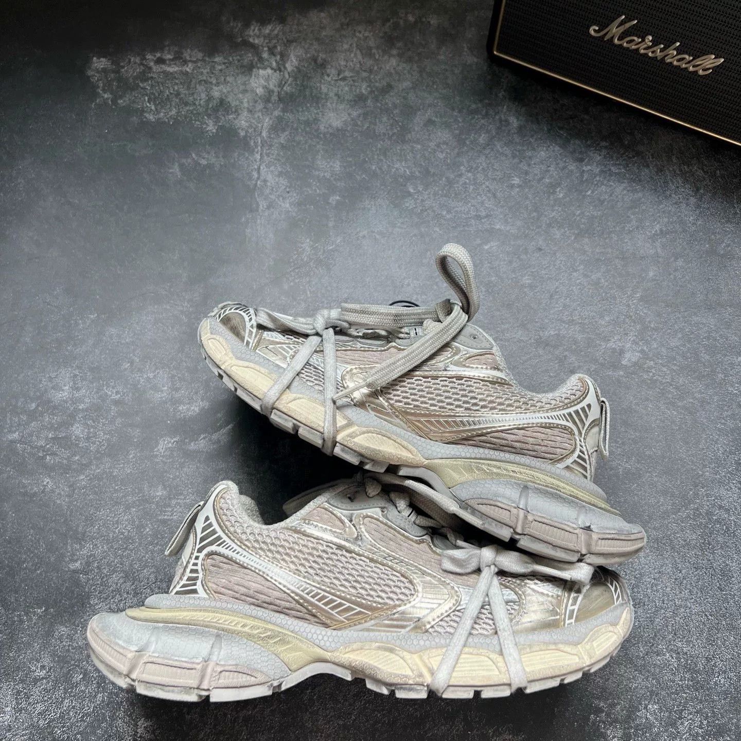 Balenciaga Balenciaga Beige Lowtop Sneakers XXXL Women Size US 8 / IT 38 - 1 Thumbnail