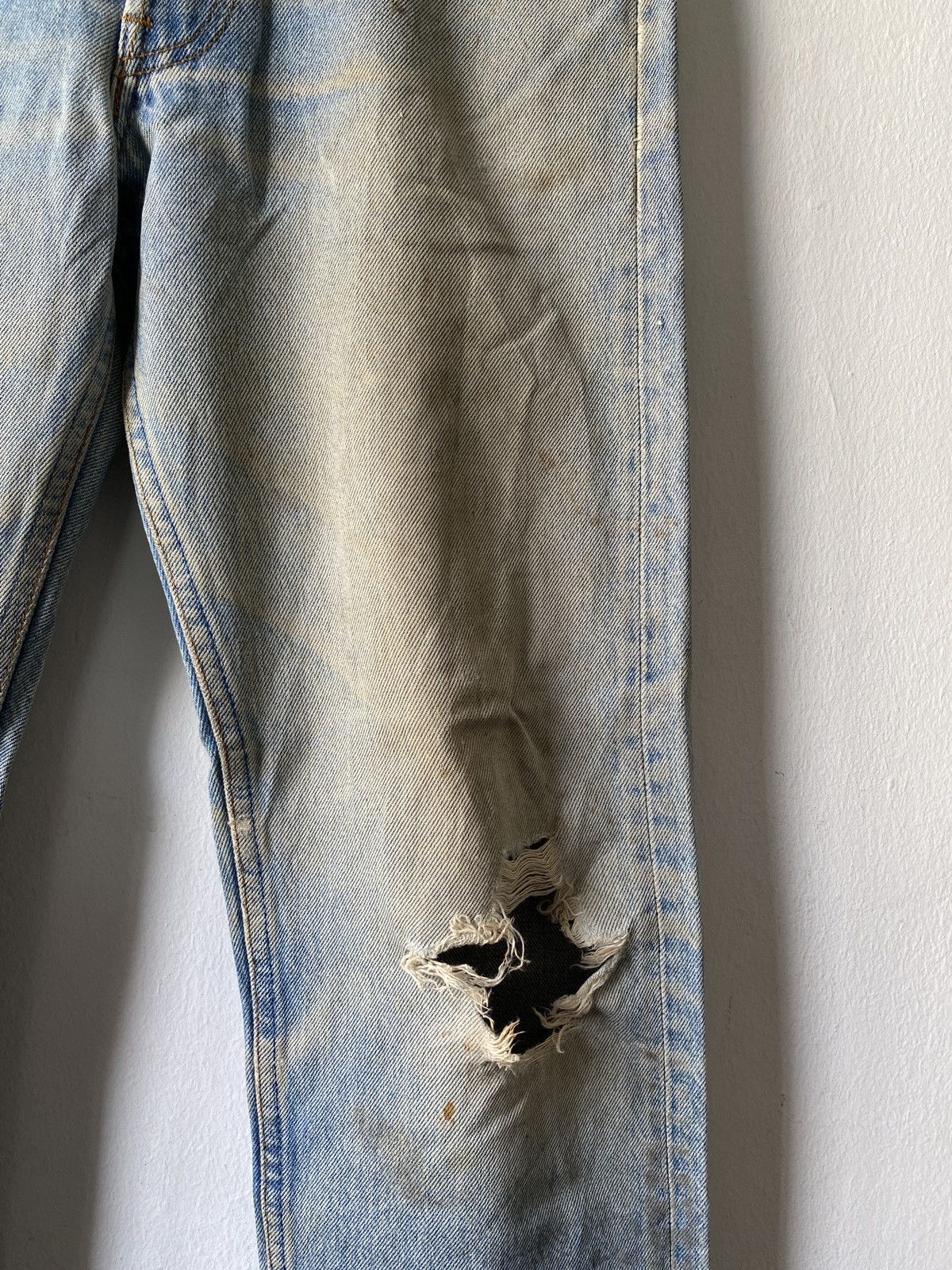 Levi's Vintage Levi’s 501 Top Button 524 Distressed Denim Size US 30 / EU 46 - 5 Thumbnail