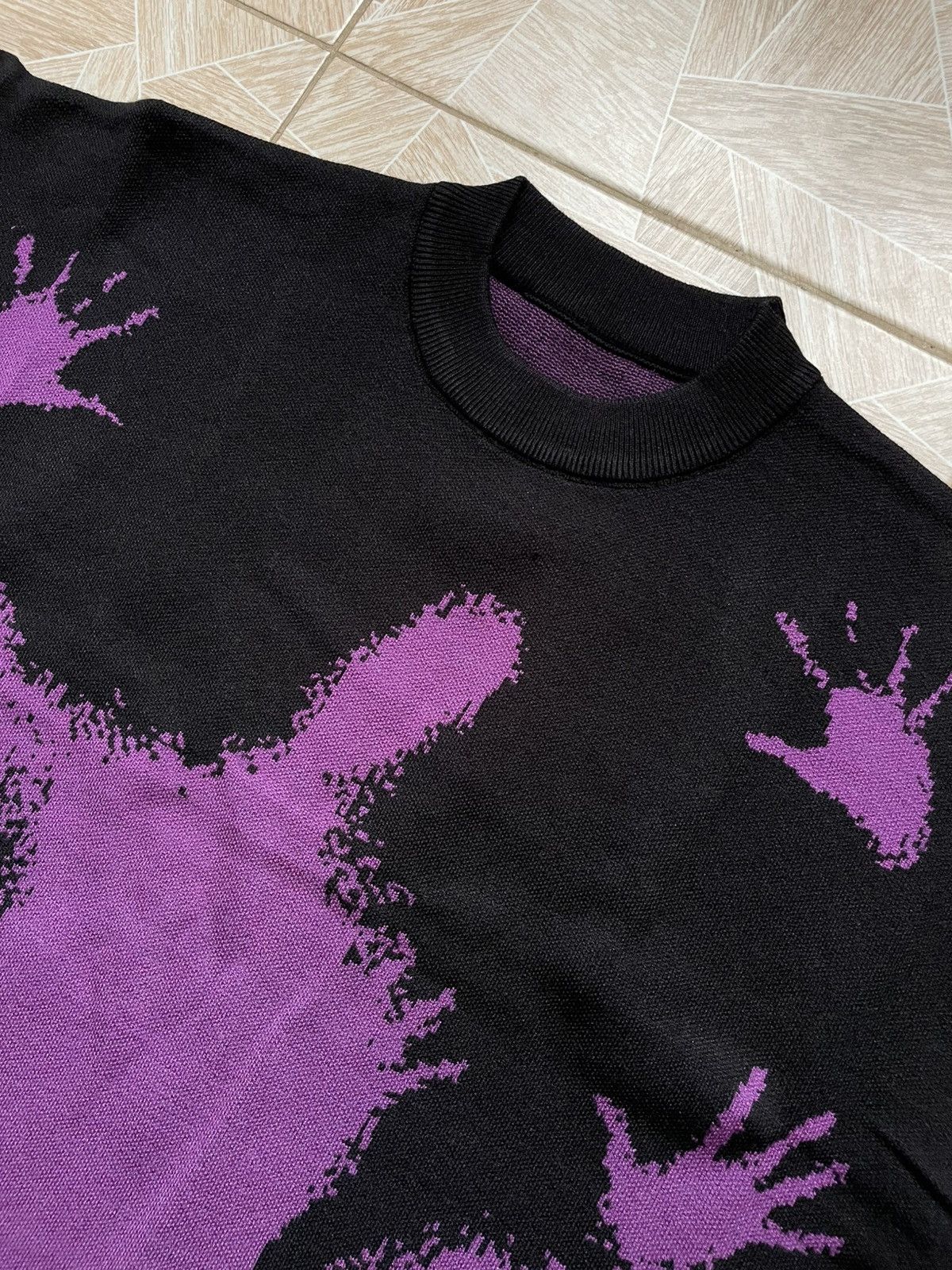 Other Black Purple Illusion Sweater with Trapped Figures & Hands Size US L / EU 52-54 / 3 - 2 Thumbnail