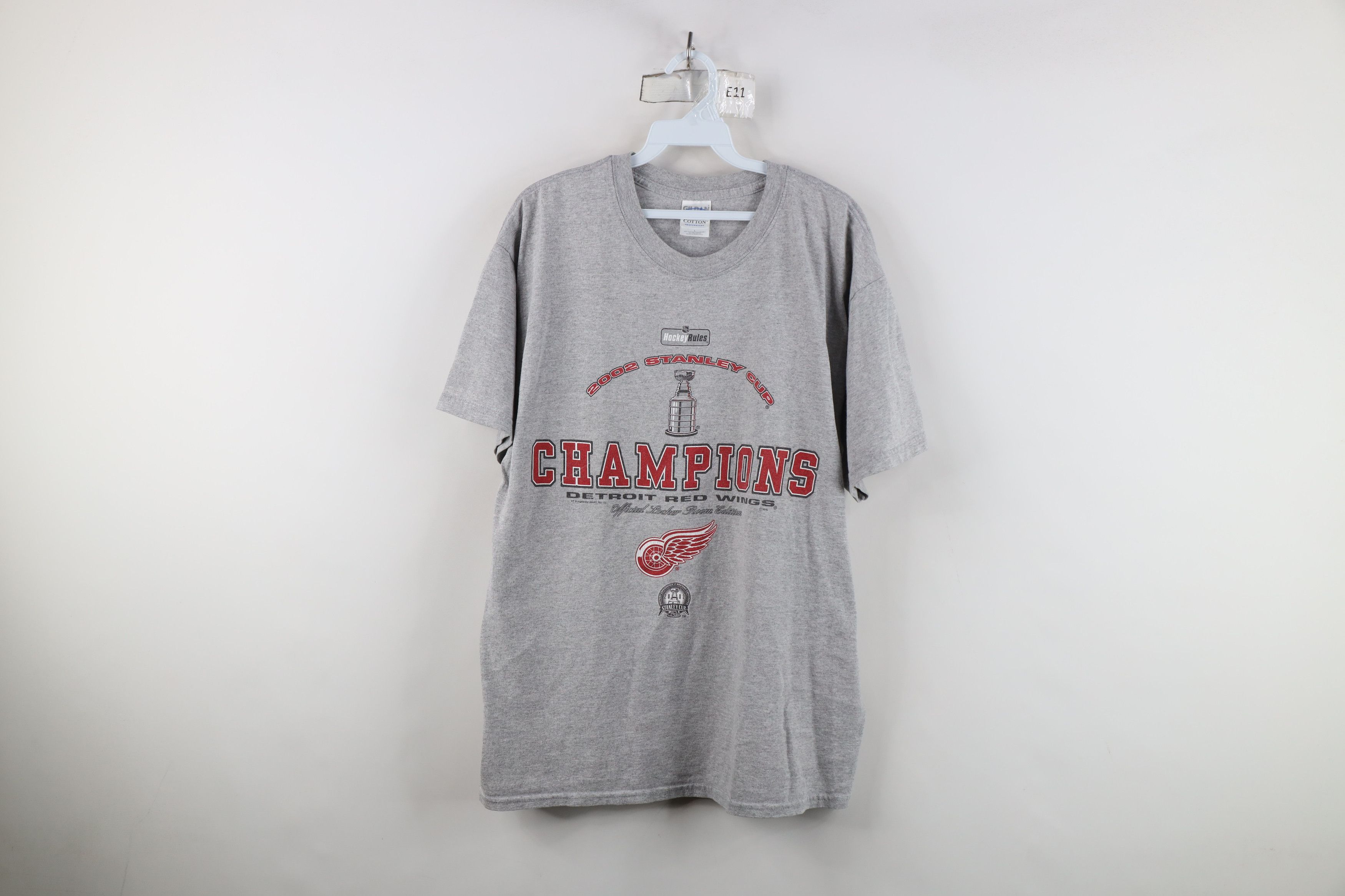 Vintage Vintage 2002 Stanley Cup Champs Detroit Red Wings T-Shirt Size US L / EU 52-54 / 3 - 1 Thumbnail