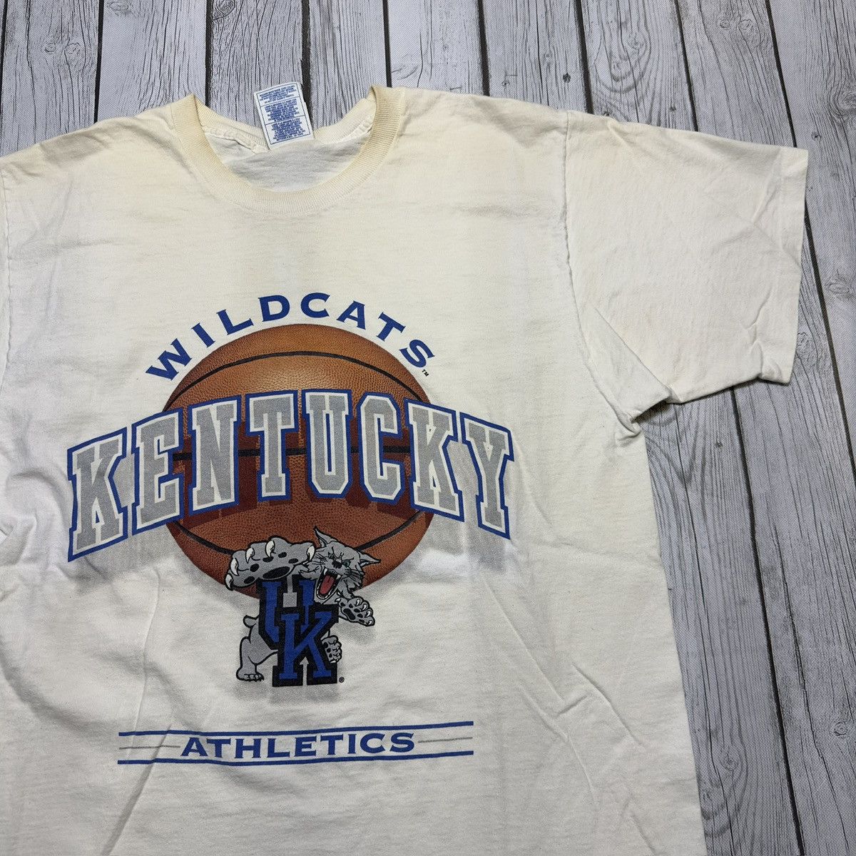 NCAA × Pro Player × Vintage Vintage Kentucky Wildcats Basketball tee Size US L / EU 52-54 / 3 - 3 Thumbnail
