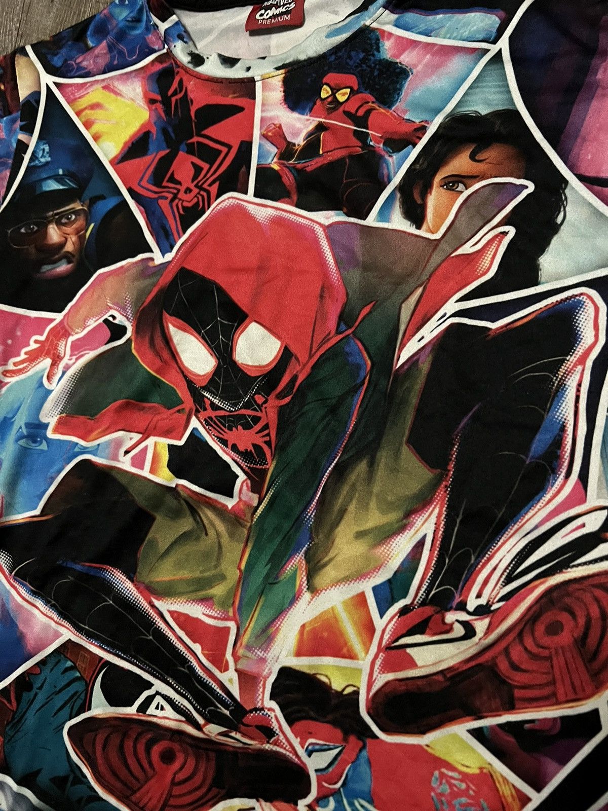 Marvel Comics Marvel Comics Spiderman Across the Spider-Verse AOP Shirt Size US M / EU 48-50 / 2 - 2 Thumbnail